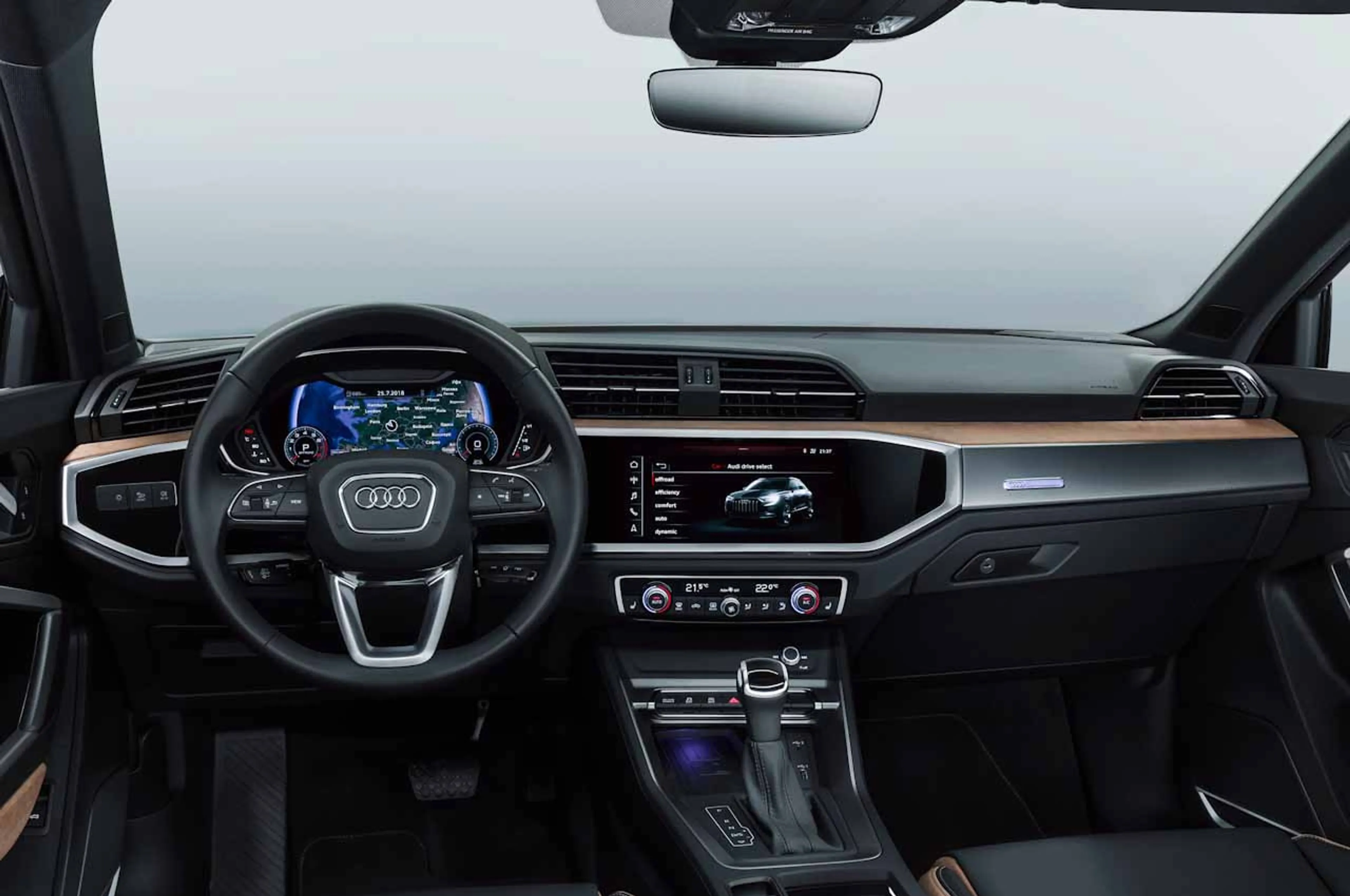 2020 Audi Q3 1.4 TFSI thumbnail 3