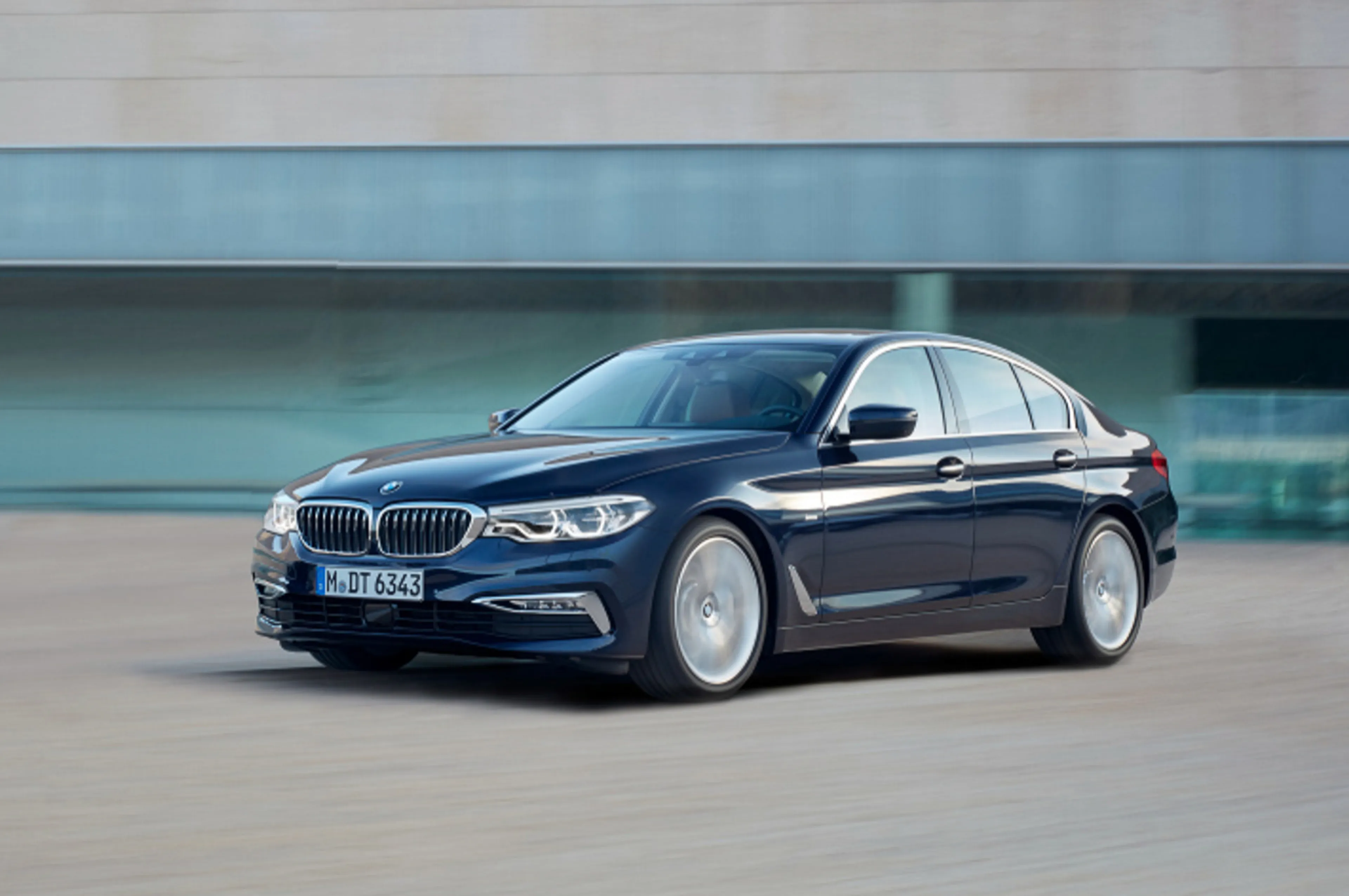 2020 BMW 5 Series 530d Luxury — photo 1