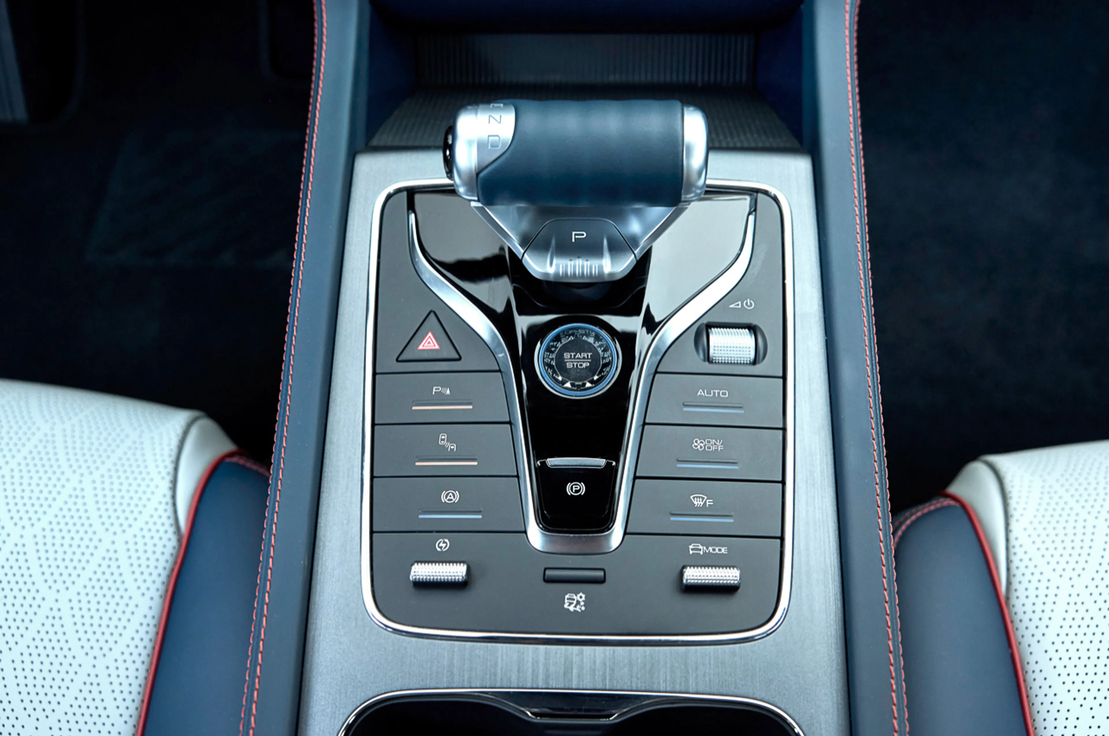 BYD Atto 3 thumbnail 4