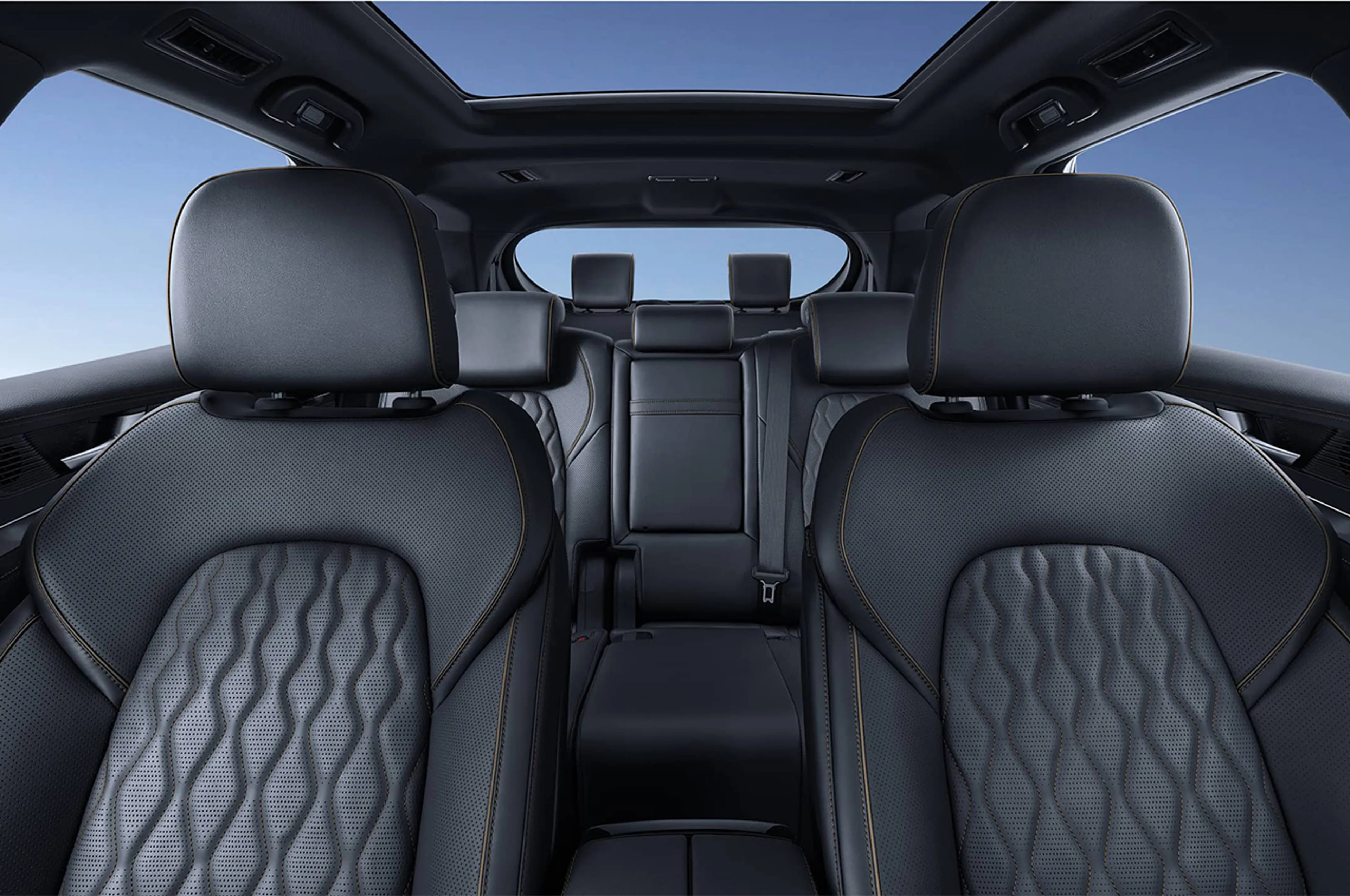 BYD Tang DM-i thumbnail 4