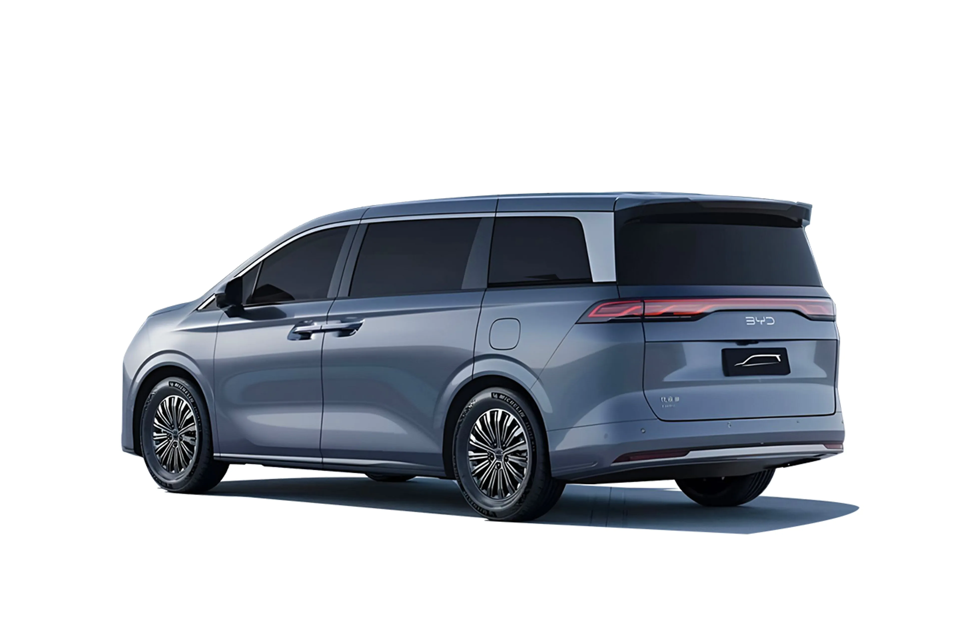 BYD e-MAX 9 DM-i thumbnail 2