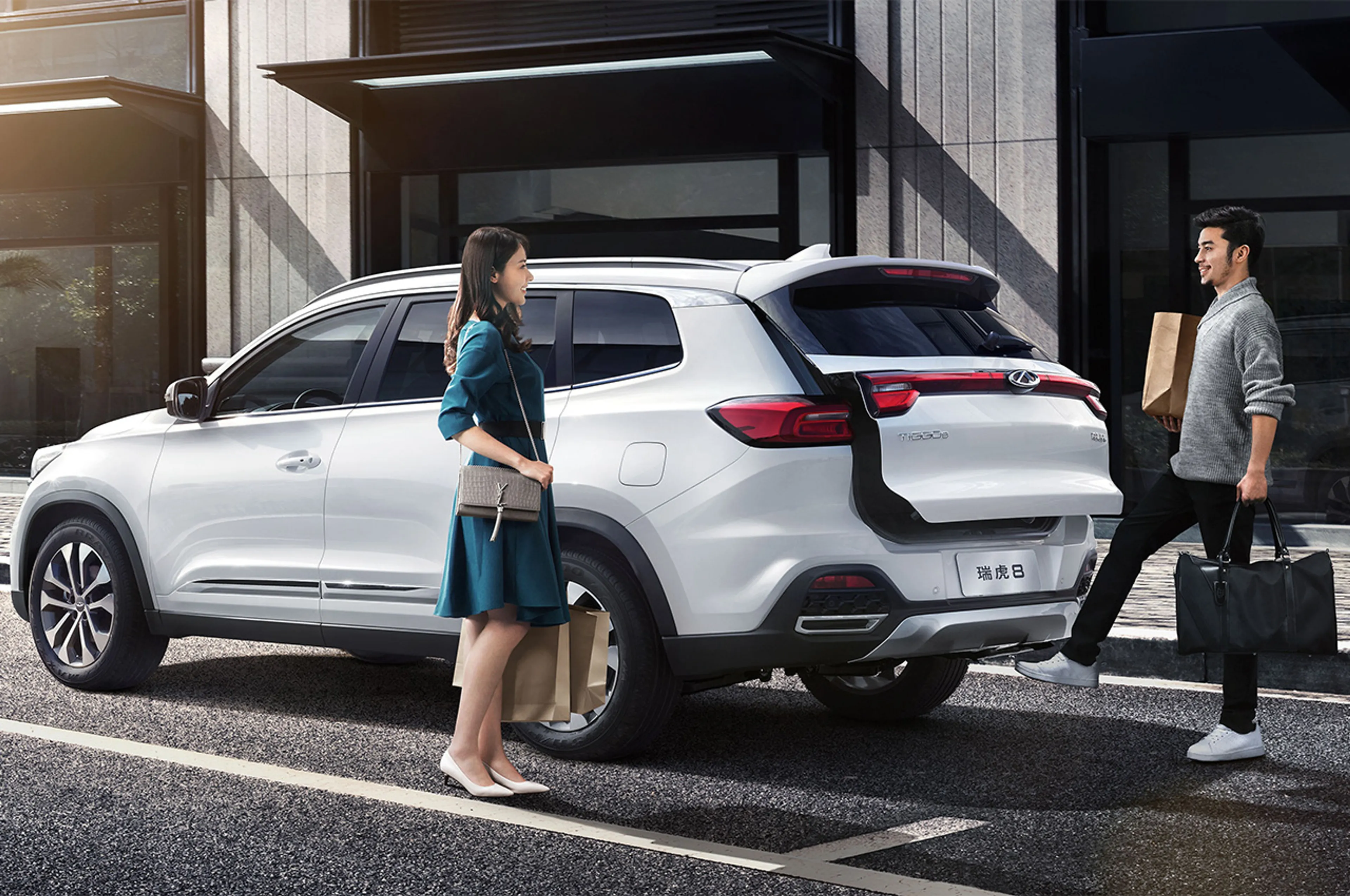 Chery Tiggo 8 thumbnail 2