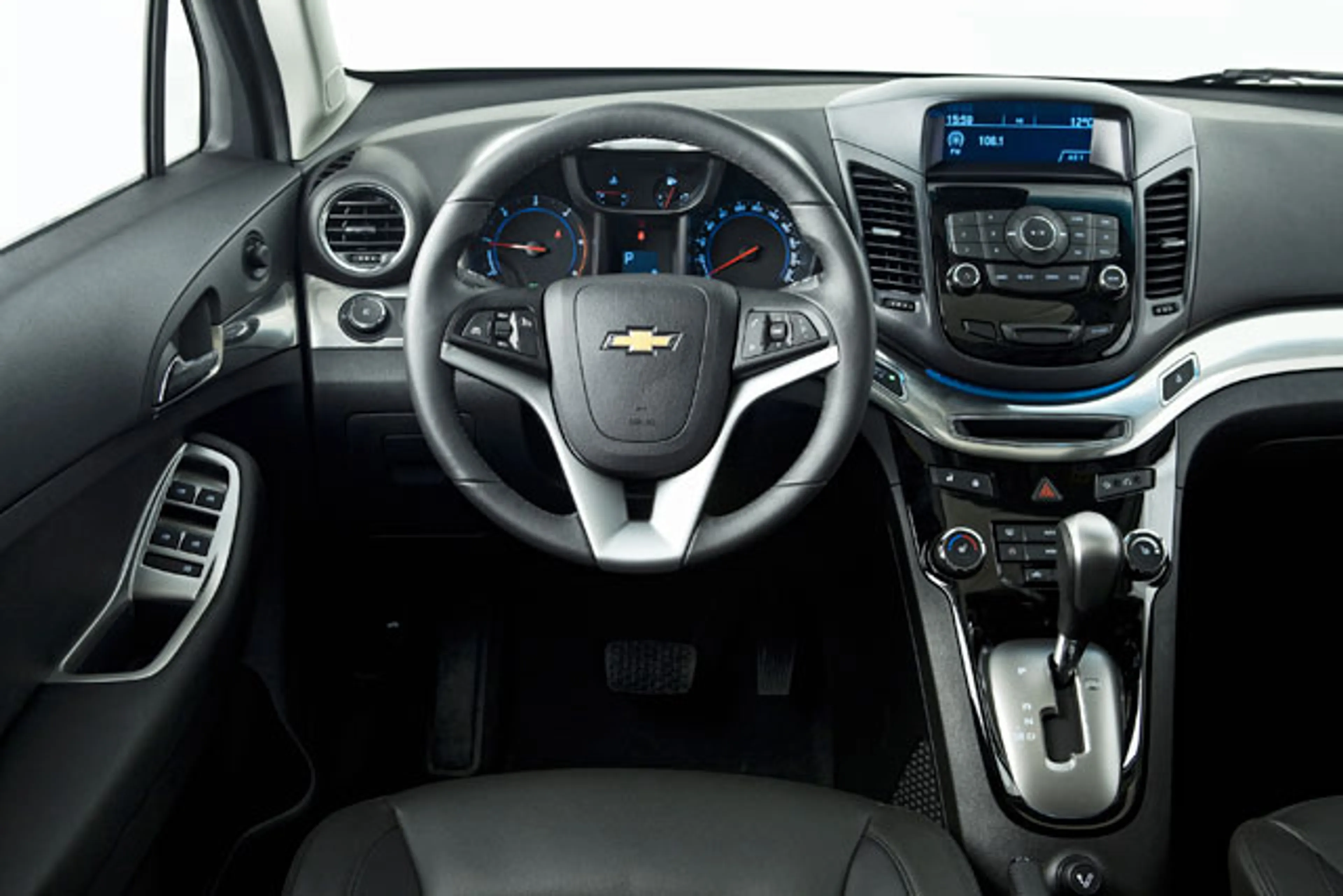 Chevrolet Orlando thumbnail 3