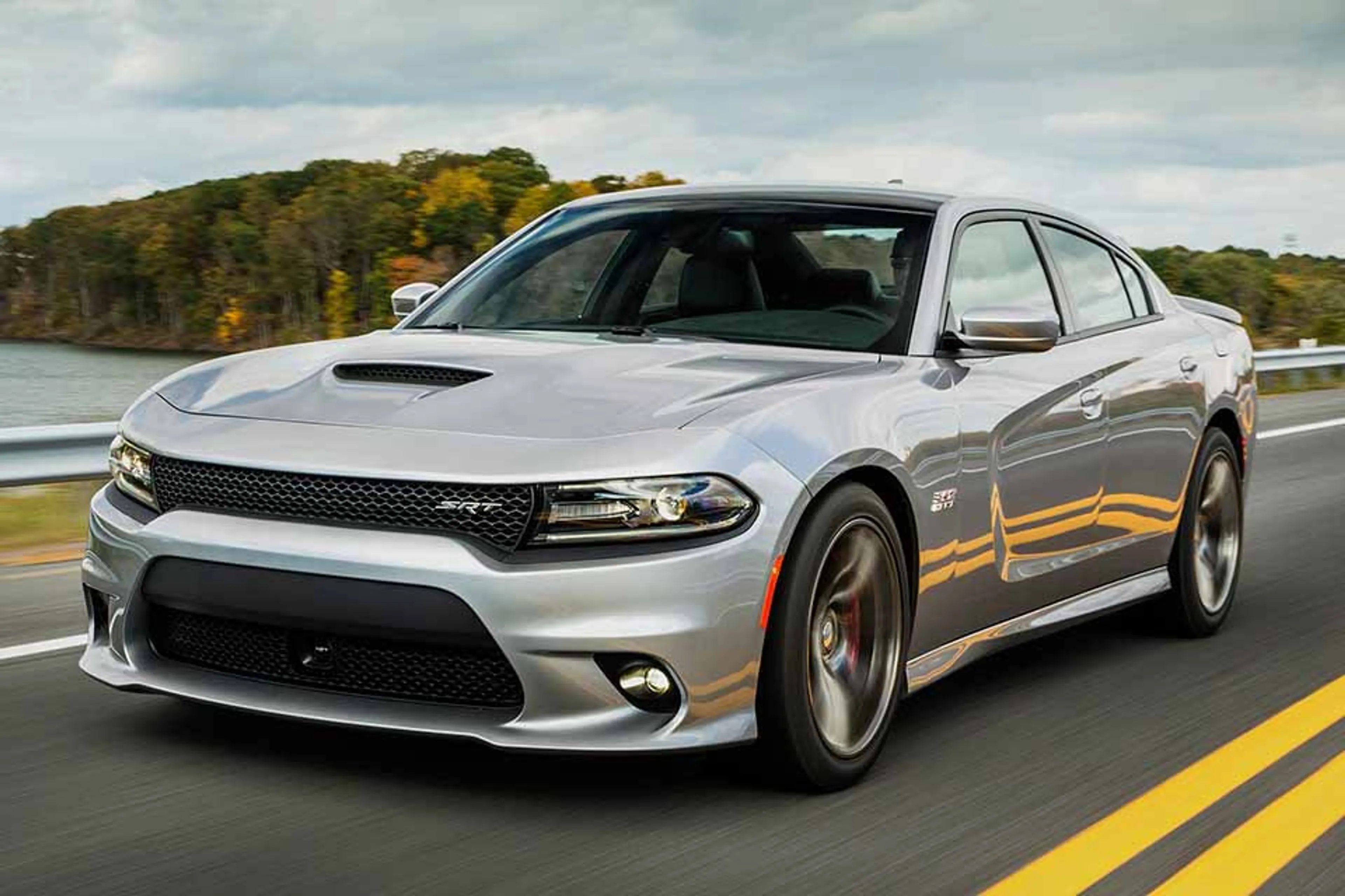 2015 Dodge Charger Hemi V6 AT — photo 1