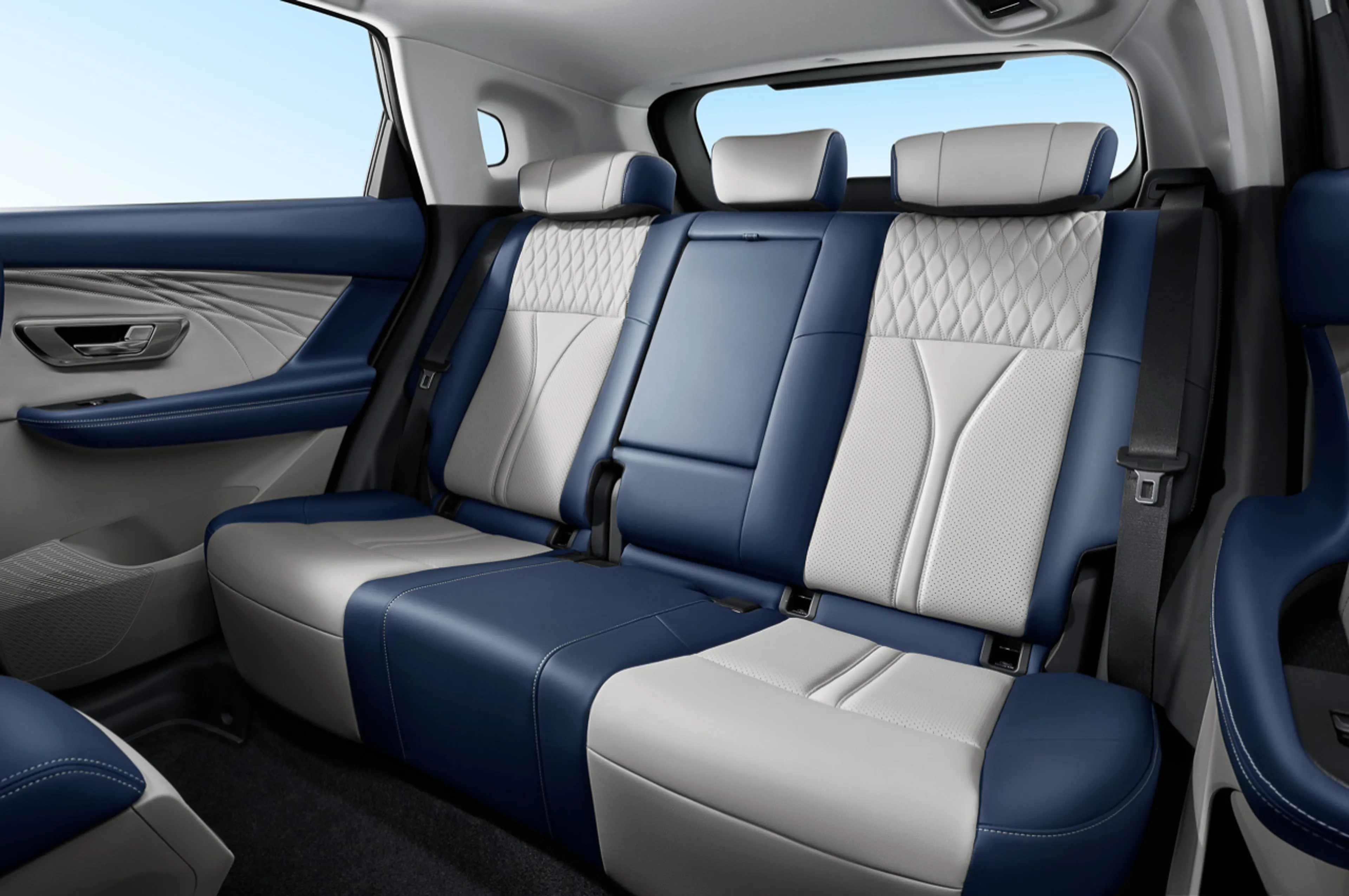 Dongfeng Aeolus Huge Hybrid thumbnail 4