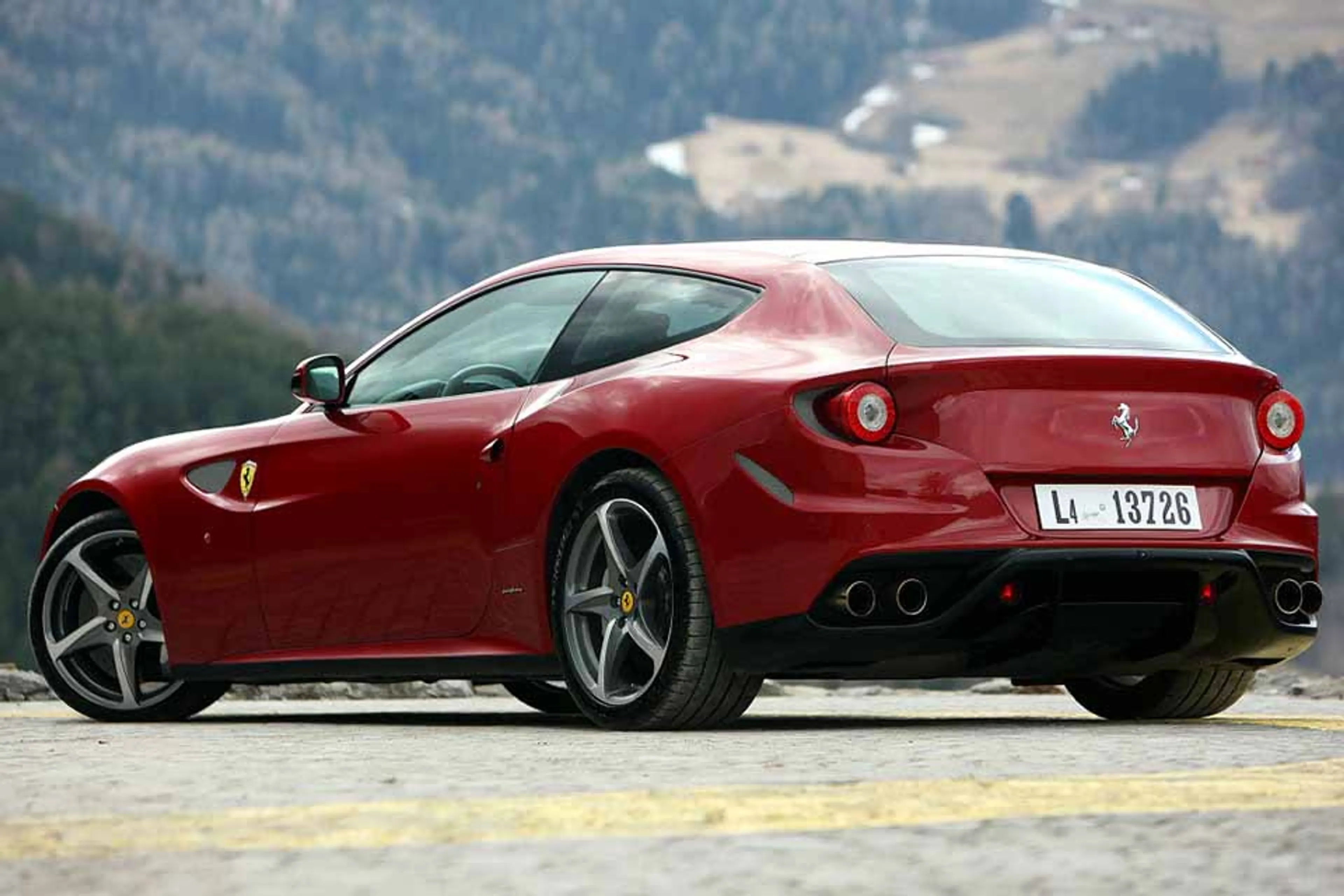 Ferrari FF thumbnail 2