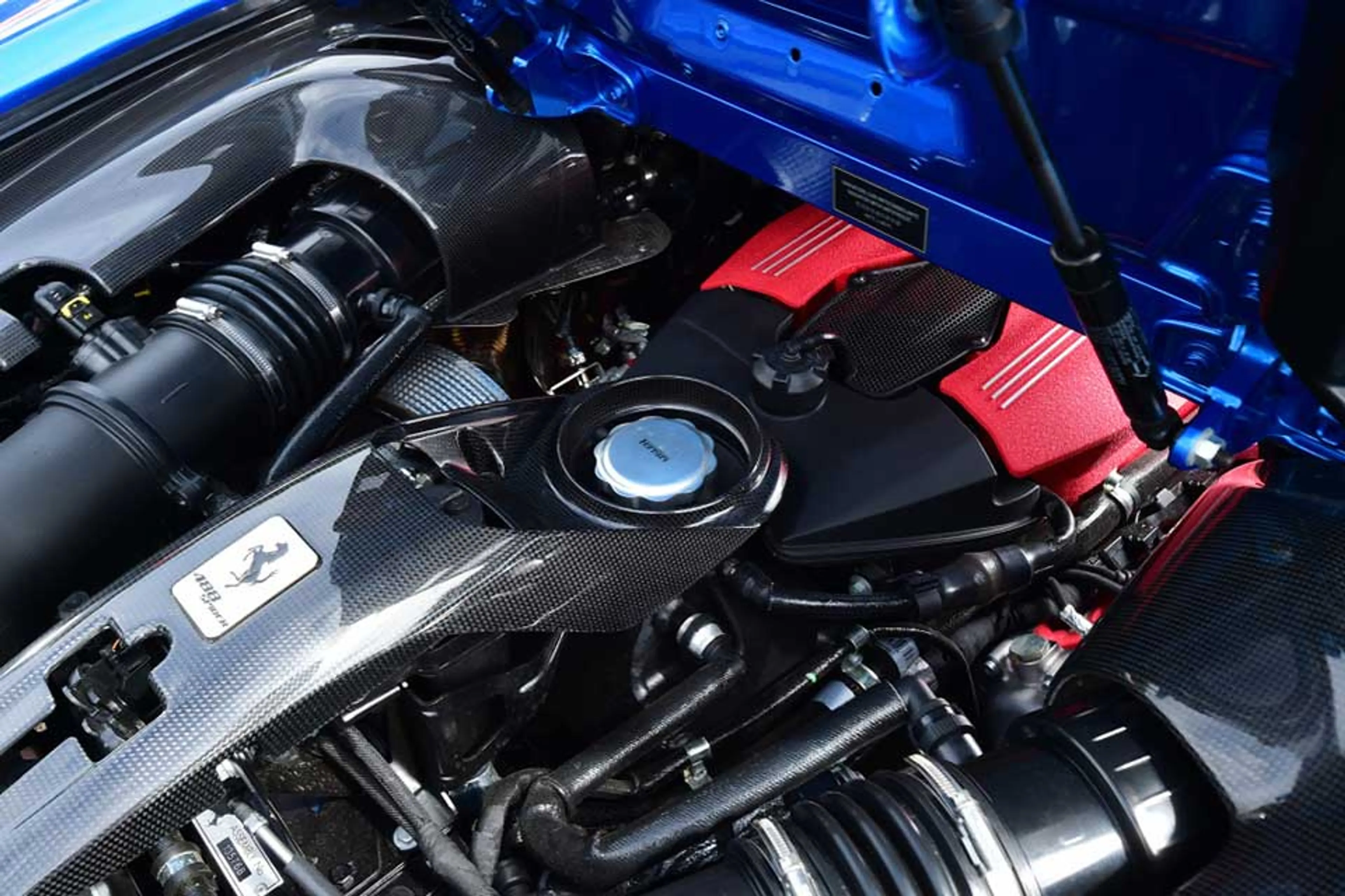 Ferrari 488 Spider thumbnail 4