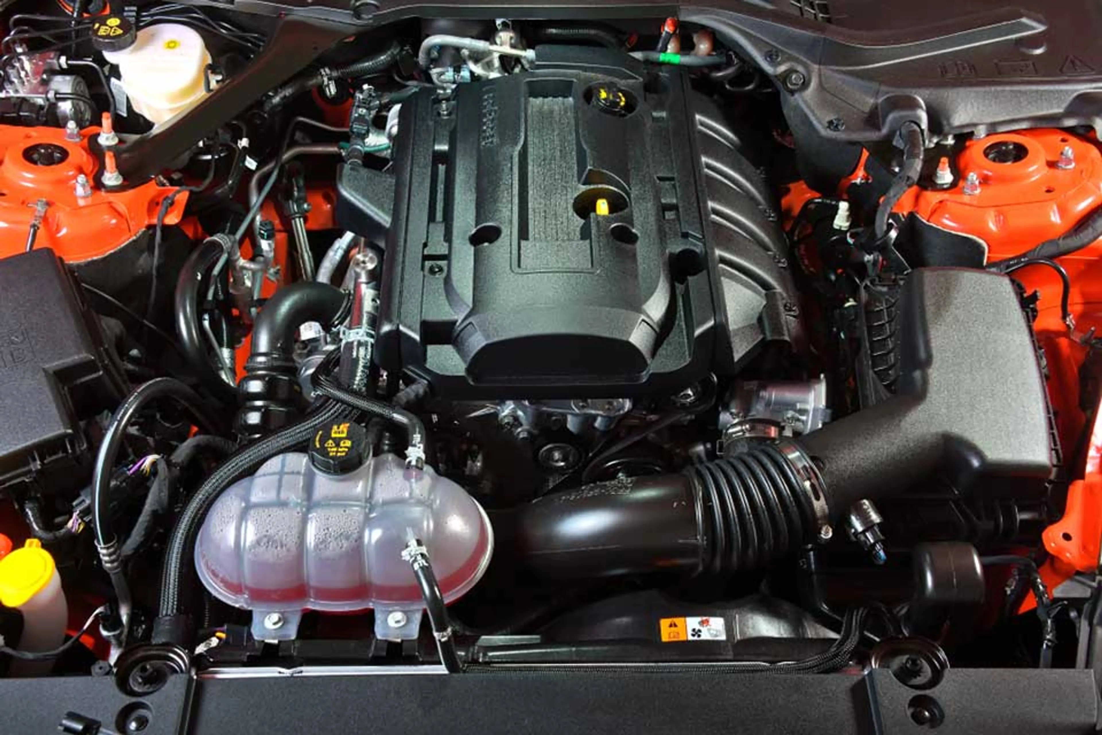 2015 Ford Mustang 2.3 EcoBoost Coupe AT thumbnail 4