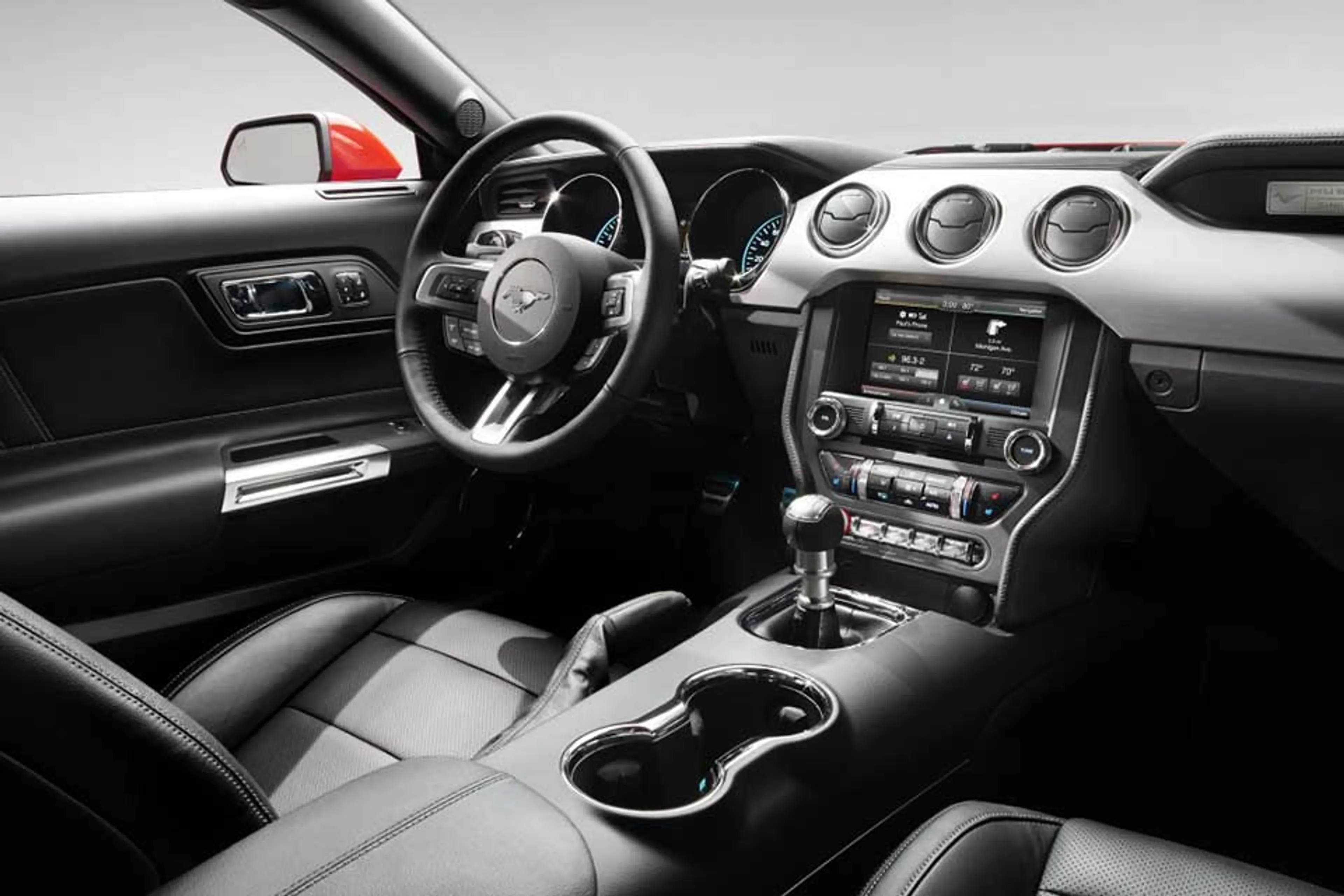 2017 Ford Mustang 2.3 EcoBoost Coupe AT thumbnail 3