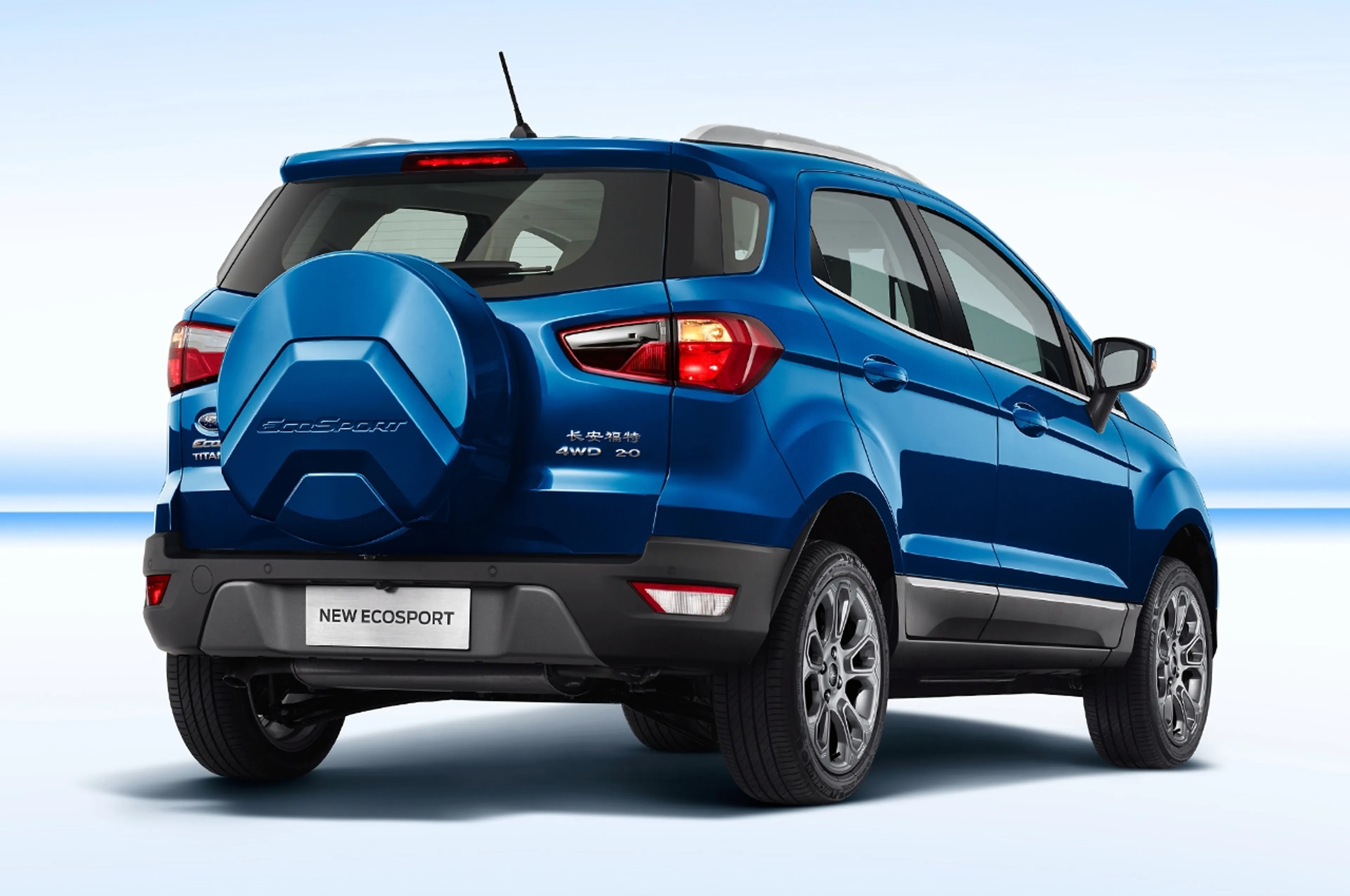 Ford EcoSport thumbnail 2