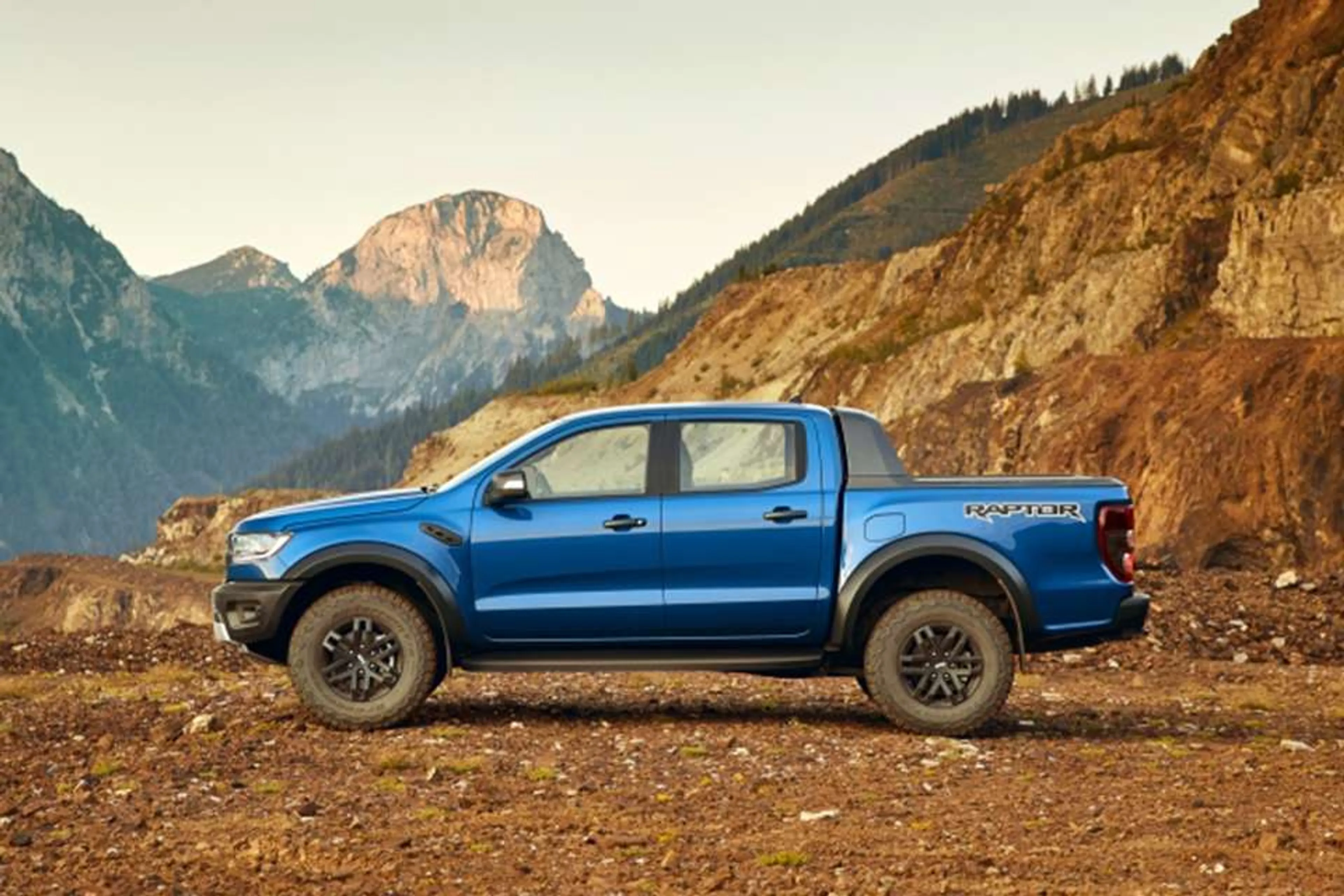 2019 Ford Ranger Raptor 2.0L Bi-Turbo 4x4 A/T thumbnail 4