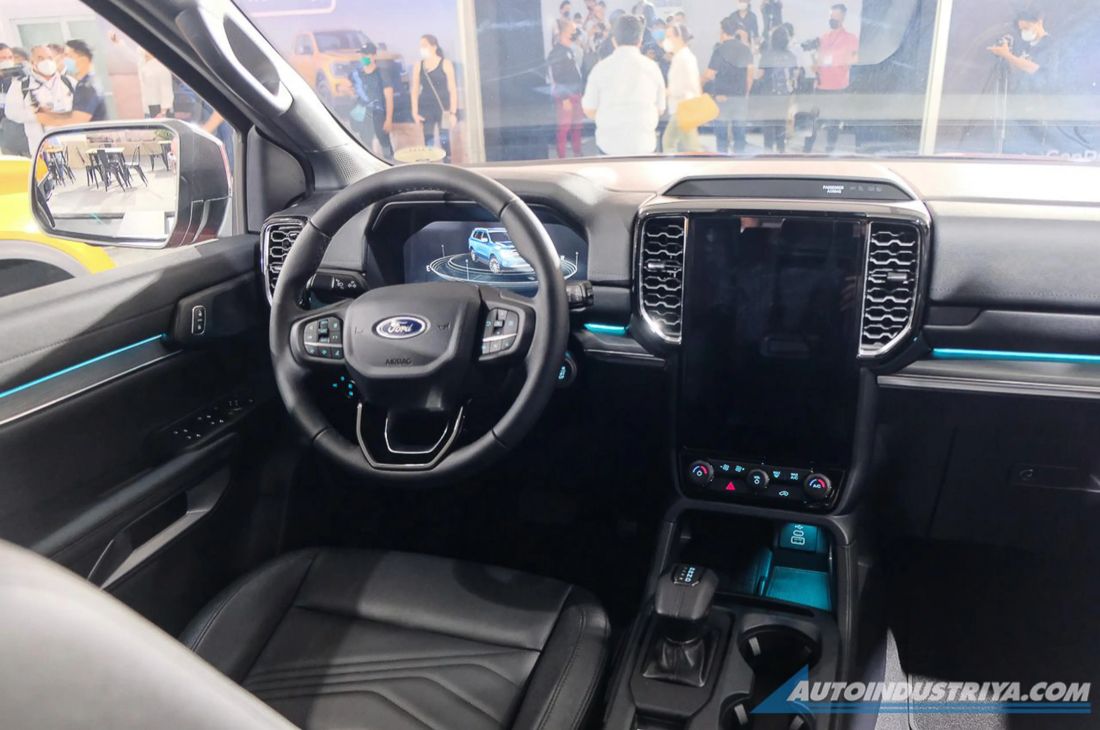 Ford Everest thumbnail 3