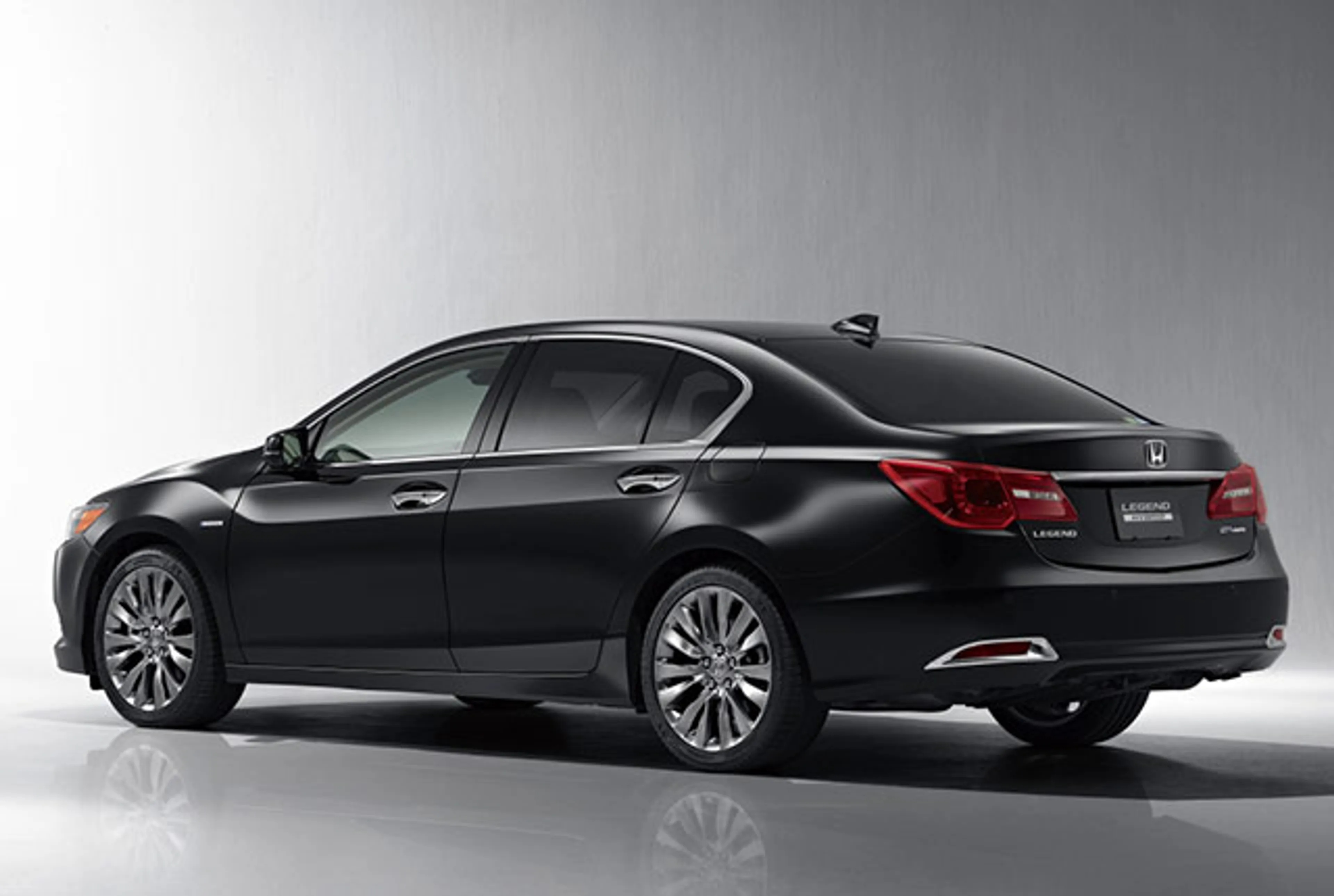 Honda Legend thumbnail 2