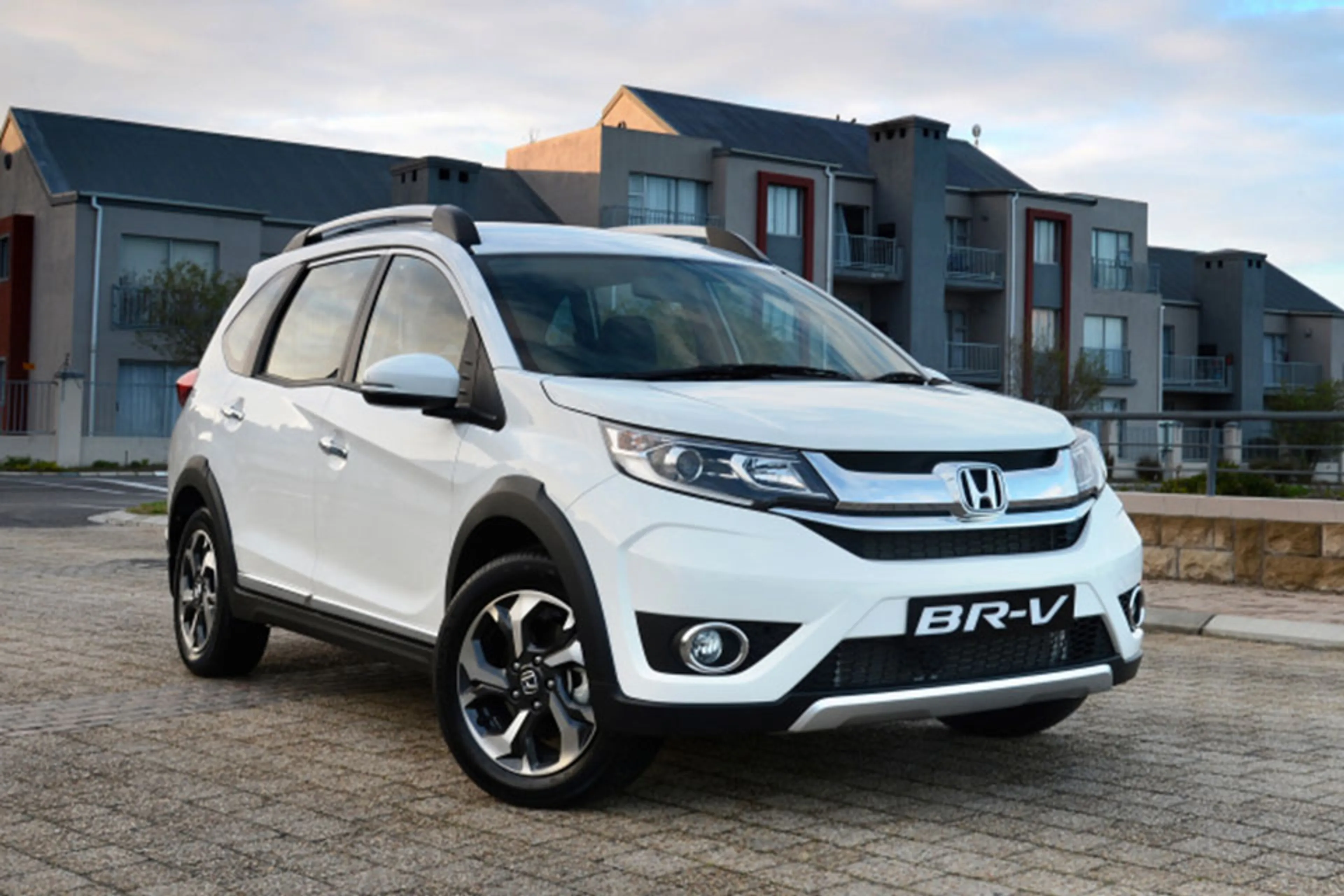 2017 Honda BR-V 1.5 V CVT Navi — photo 1