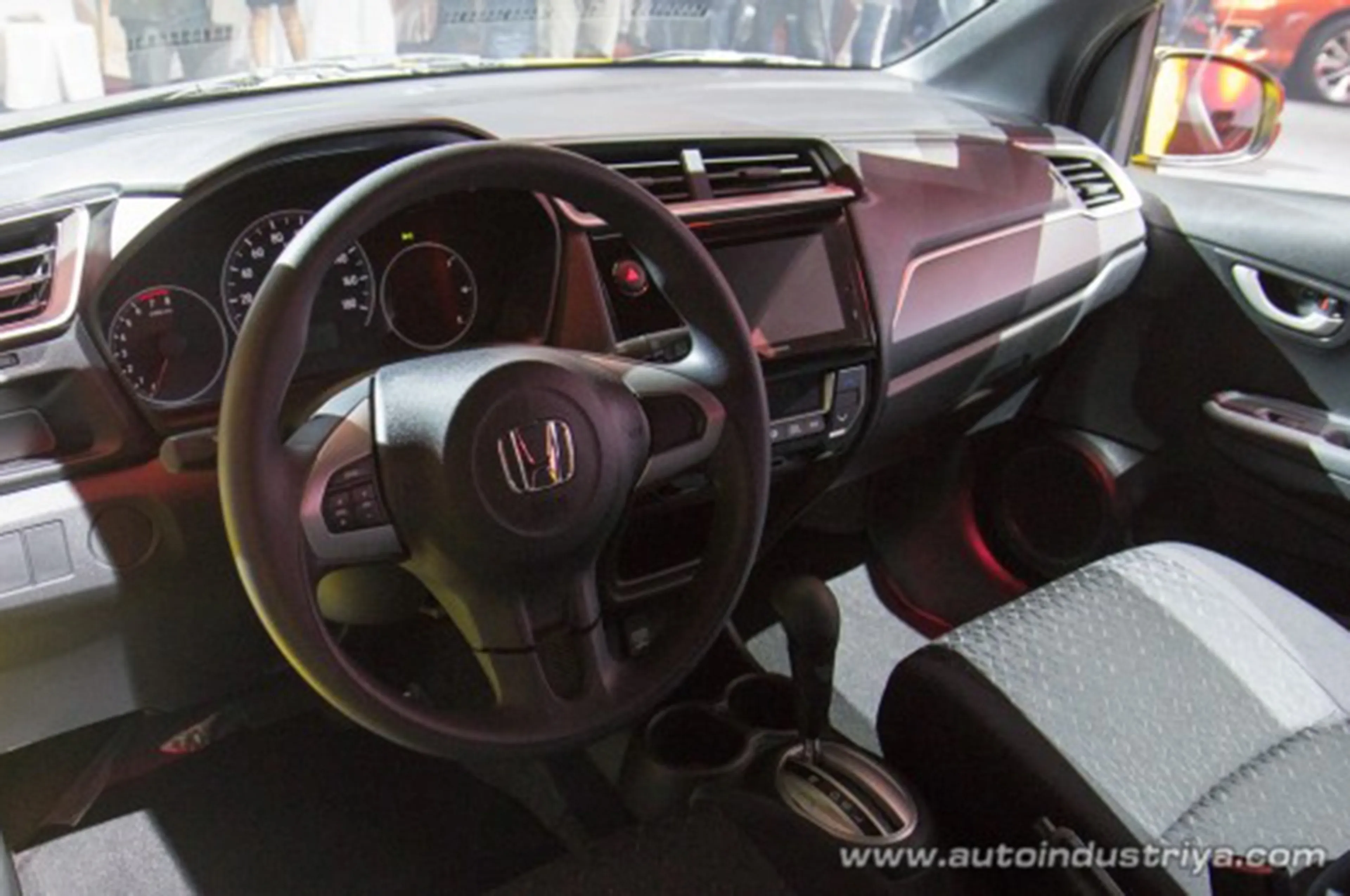 2019 Honda Brio 1.2 S MT thumbnail 3