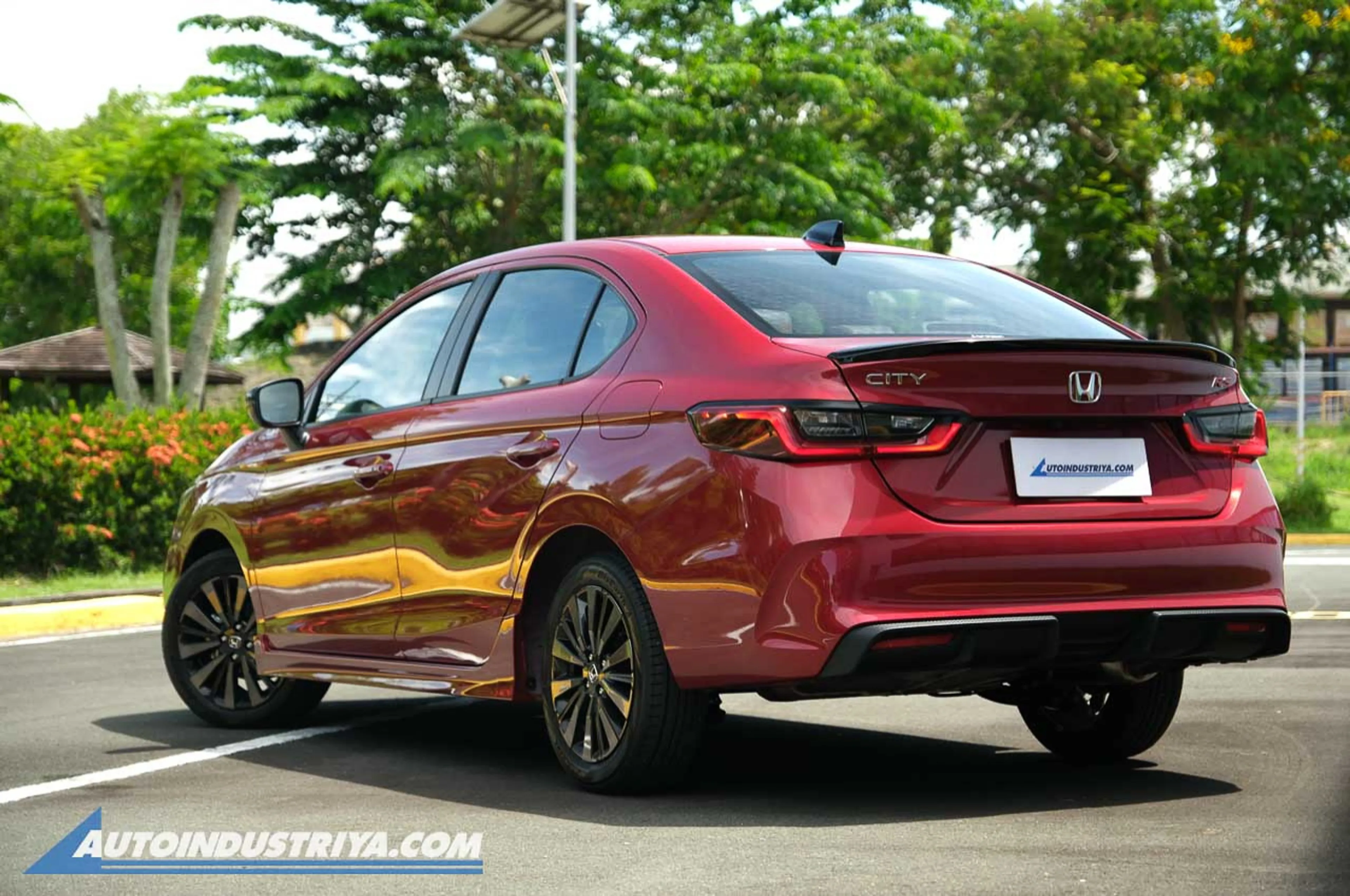 Honda City thumbnail 2