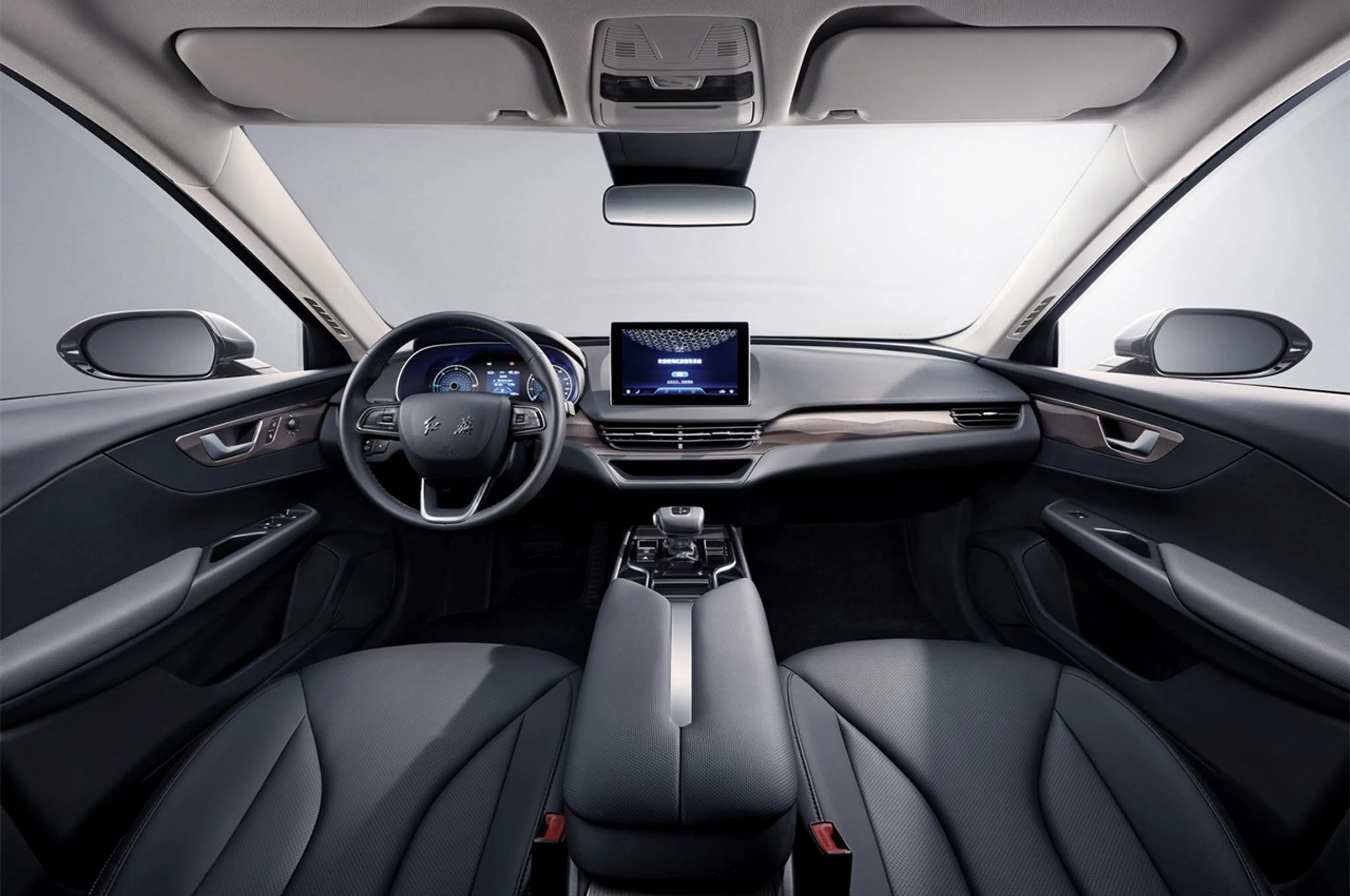 Hongqi E-QM5 thumbnail 3