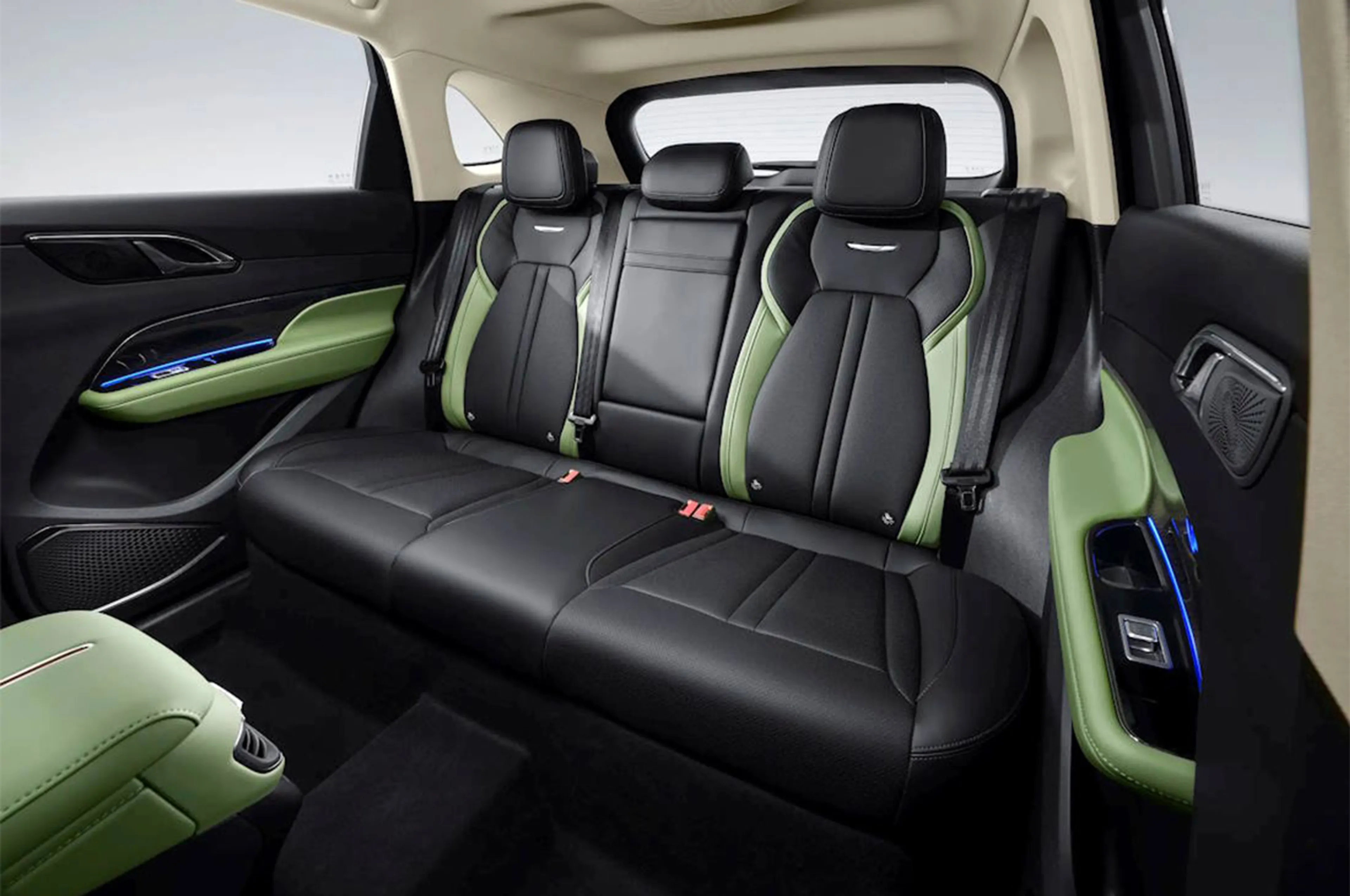 Hongqi HS3 thumbnail 4