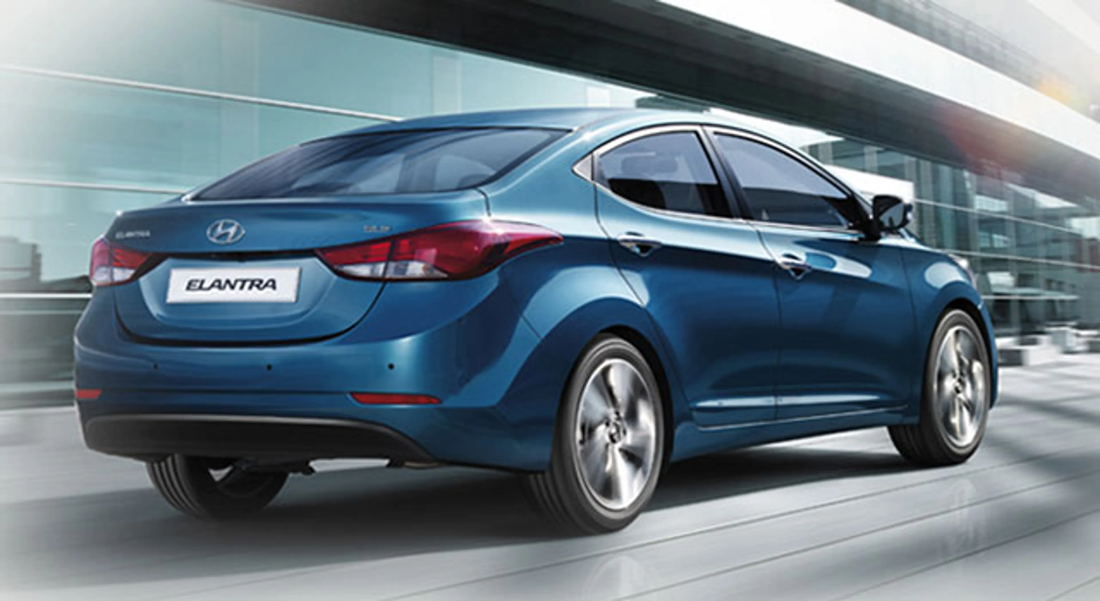 2015 Hyundai Elantra 1.6 E MT thumbnail 2