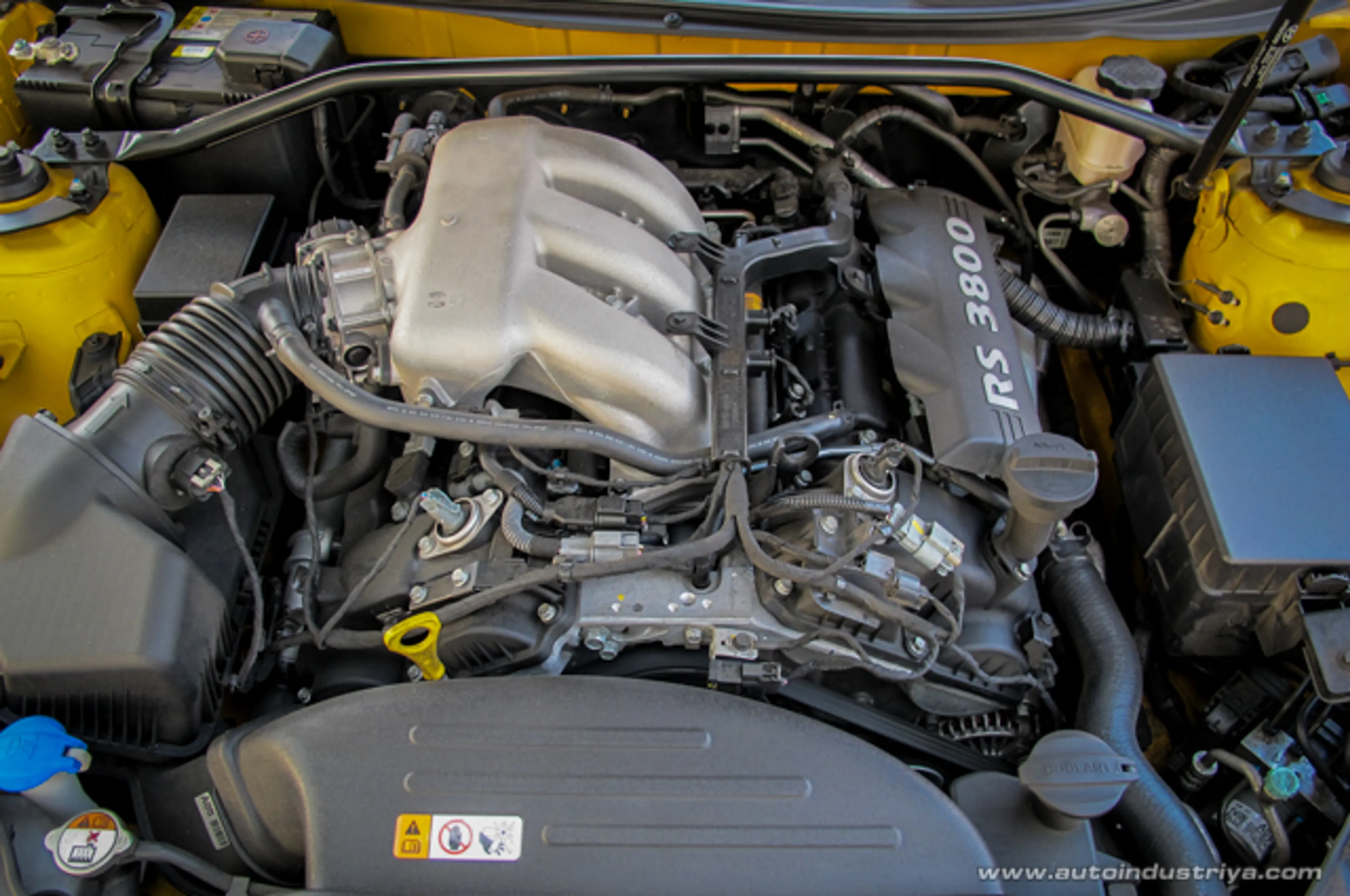 Hyundai Genesis Coupe thumbnail 4