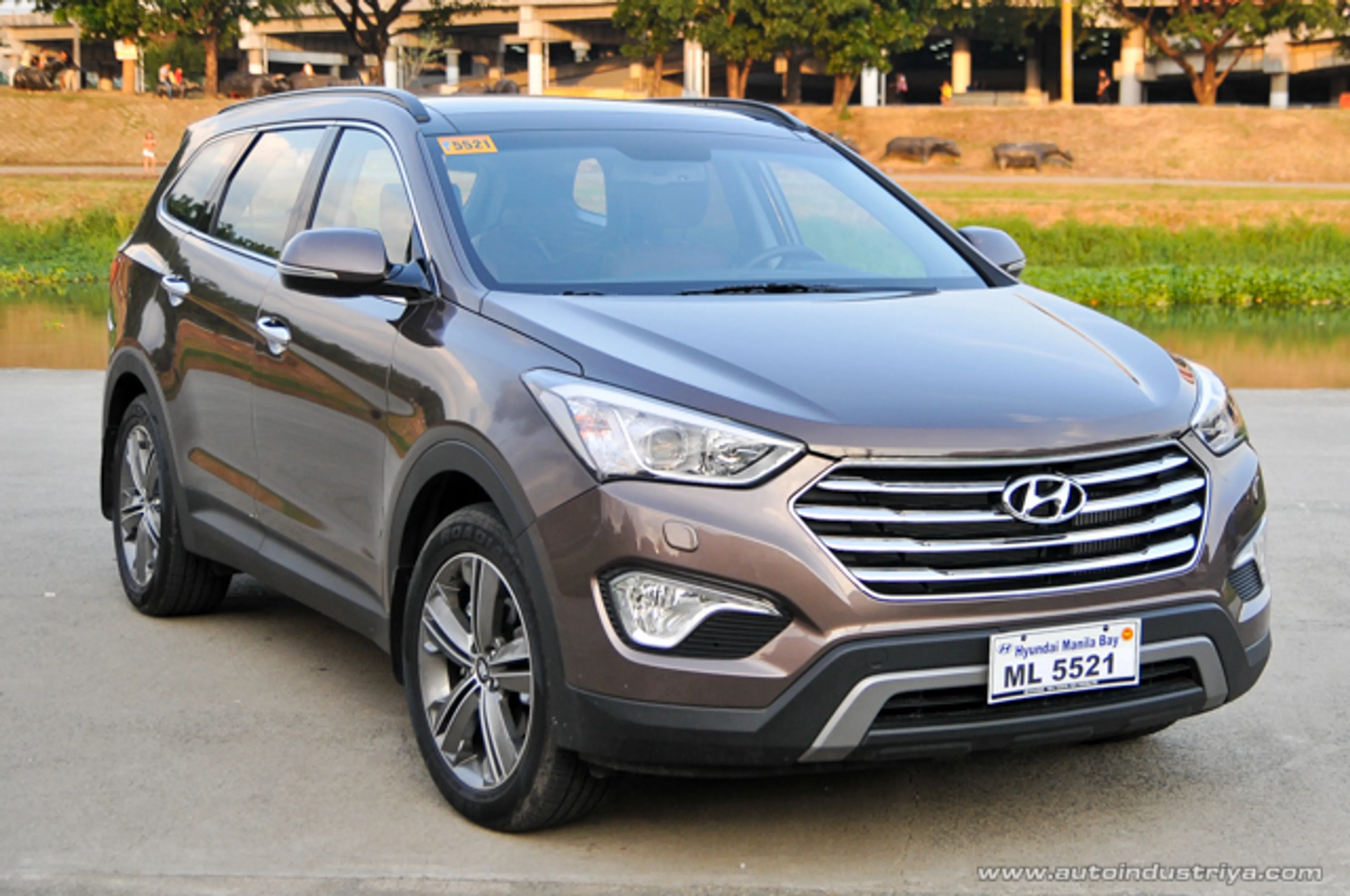 Hyundai Grand Santa Fe 2015