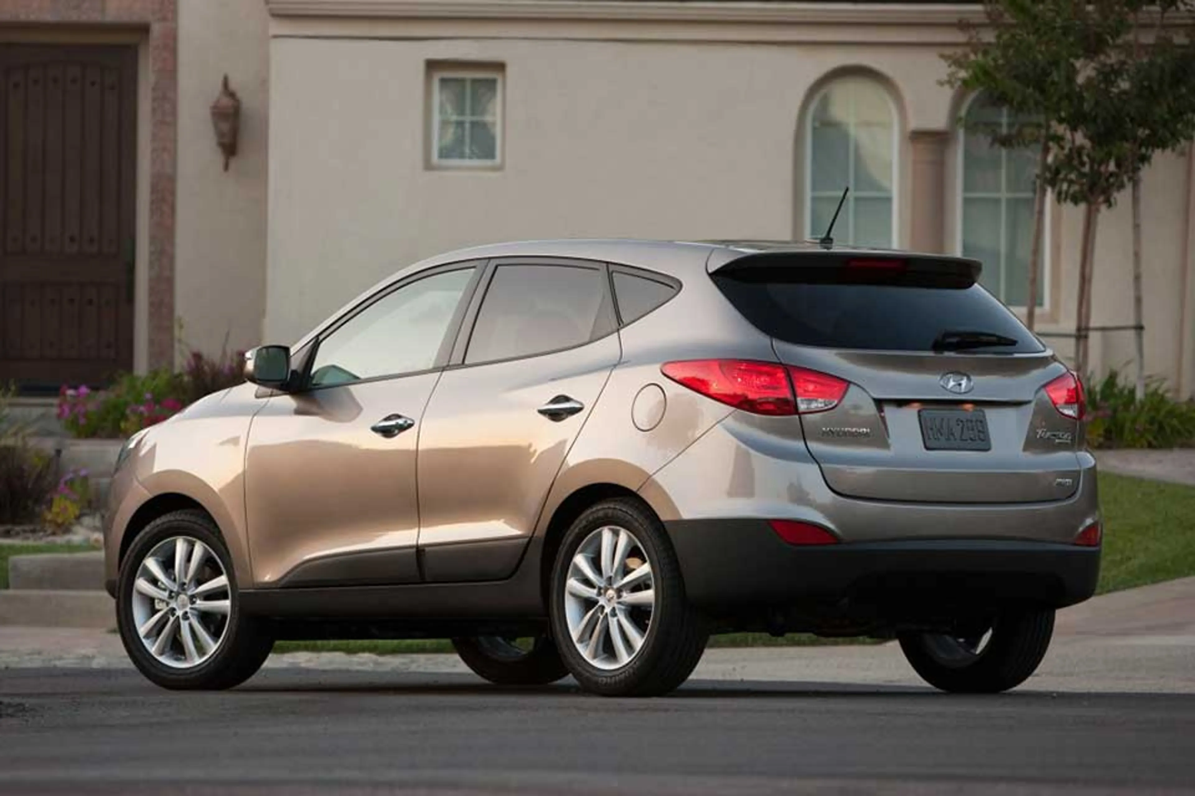 2015 Hyundai Tucson 2.0 E 2WD AT thumbnail 2