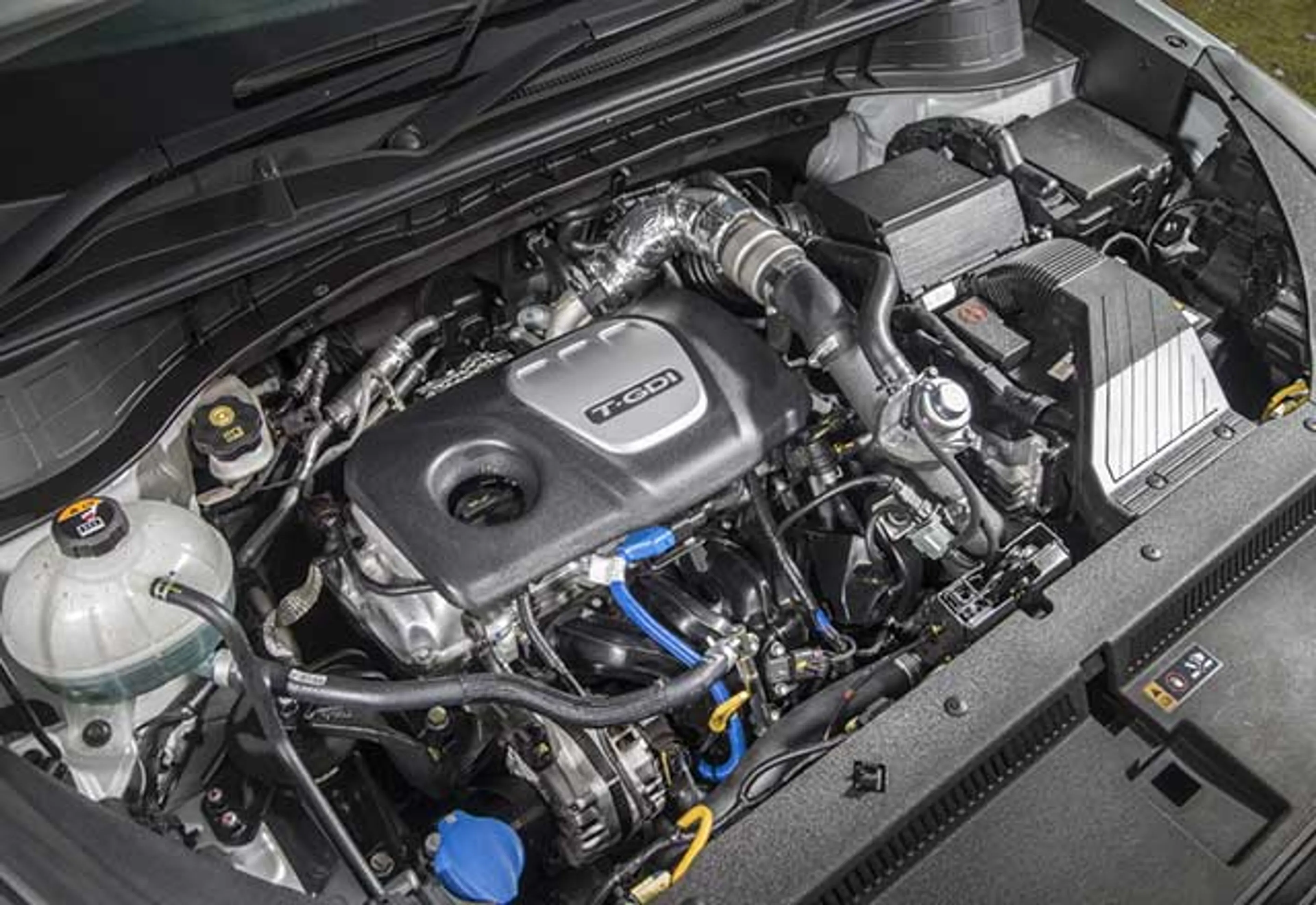 2016 Hyundai Tucson 2.0 GL MT thumbnail 4