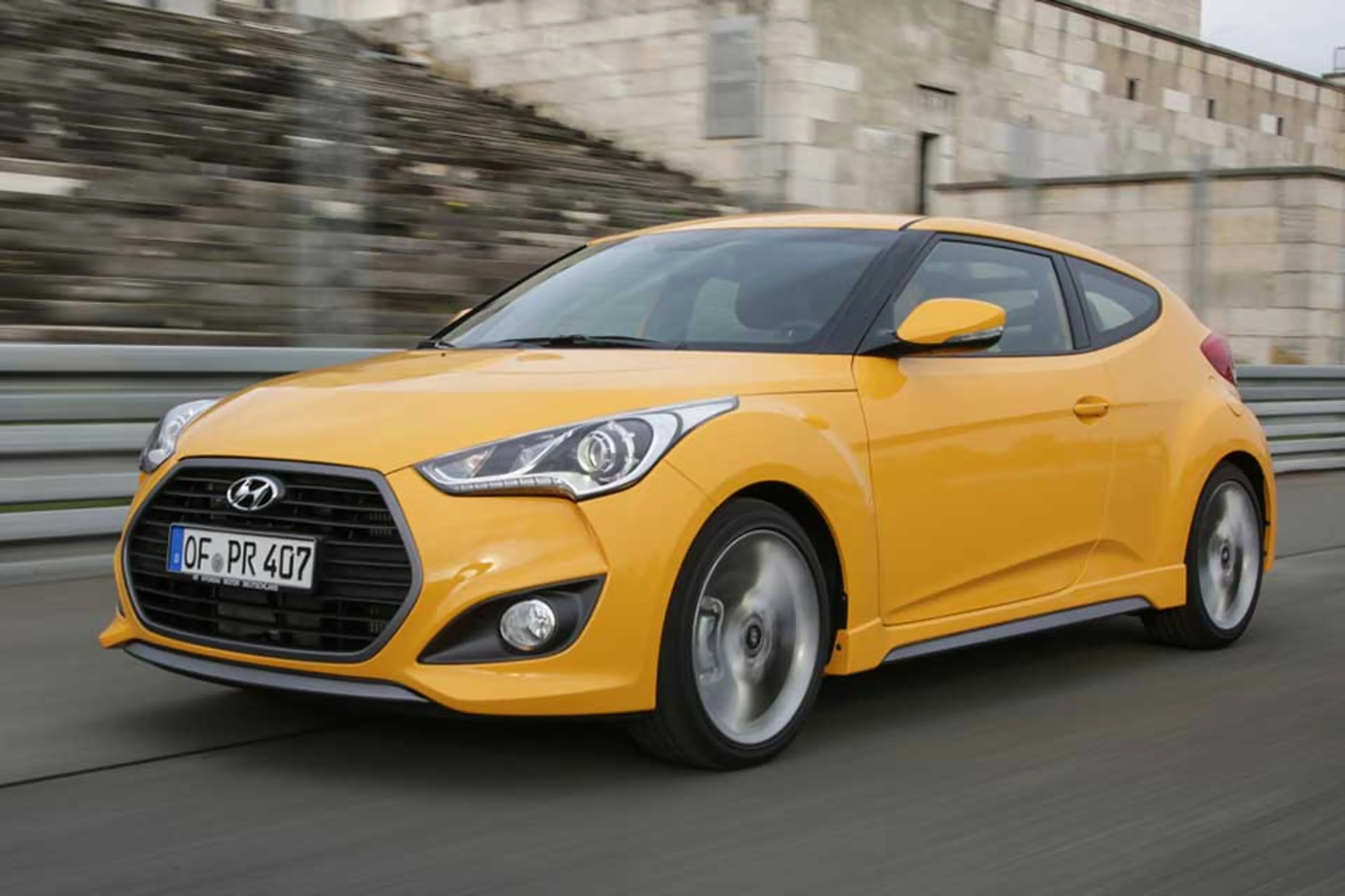 2016 Hyundai Veloster 1.6 Turbo — photo 1