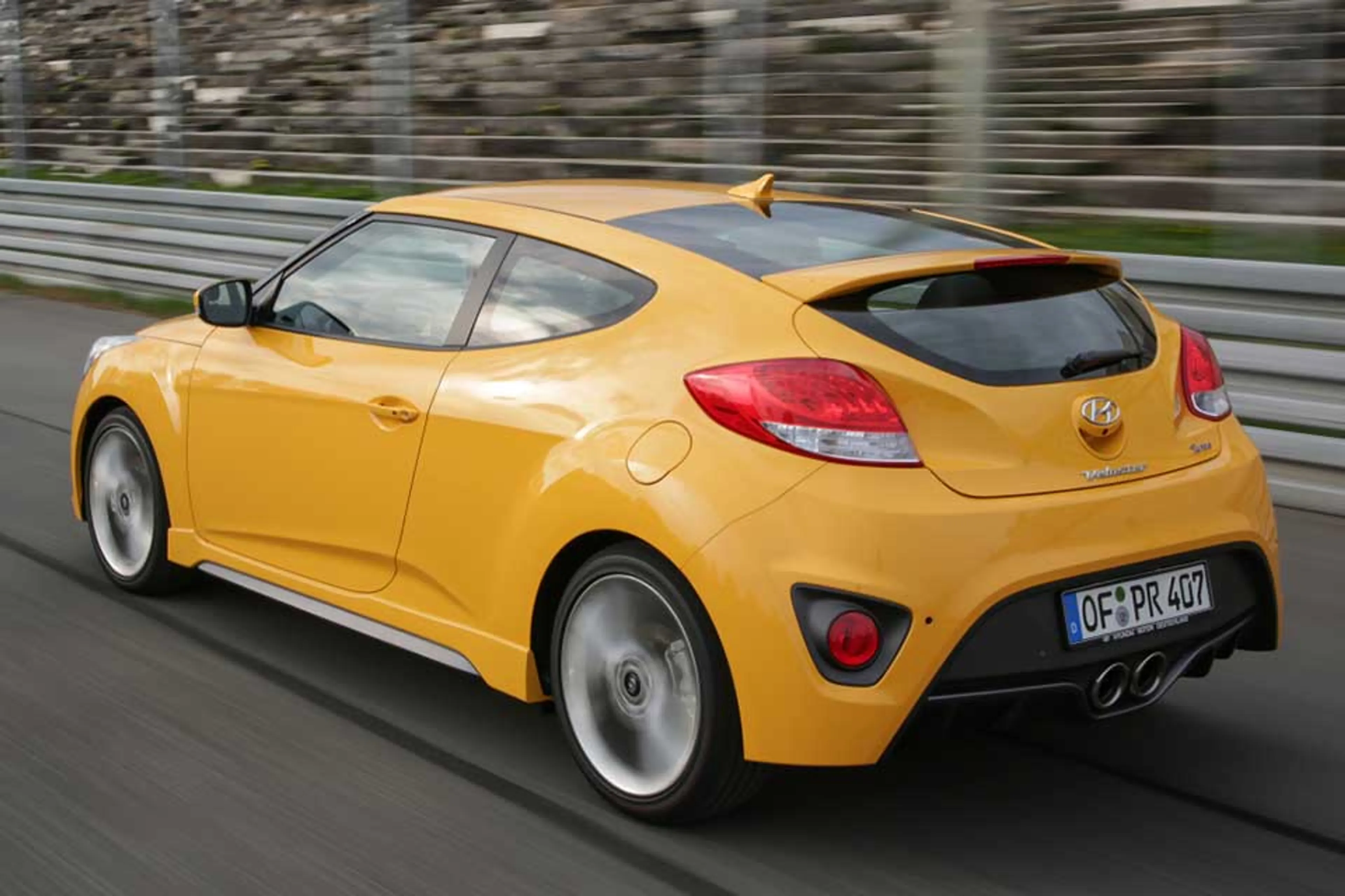 2016 Hyundai Veloster 1.6 Turbo thumbnail 2