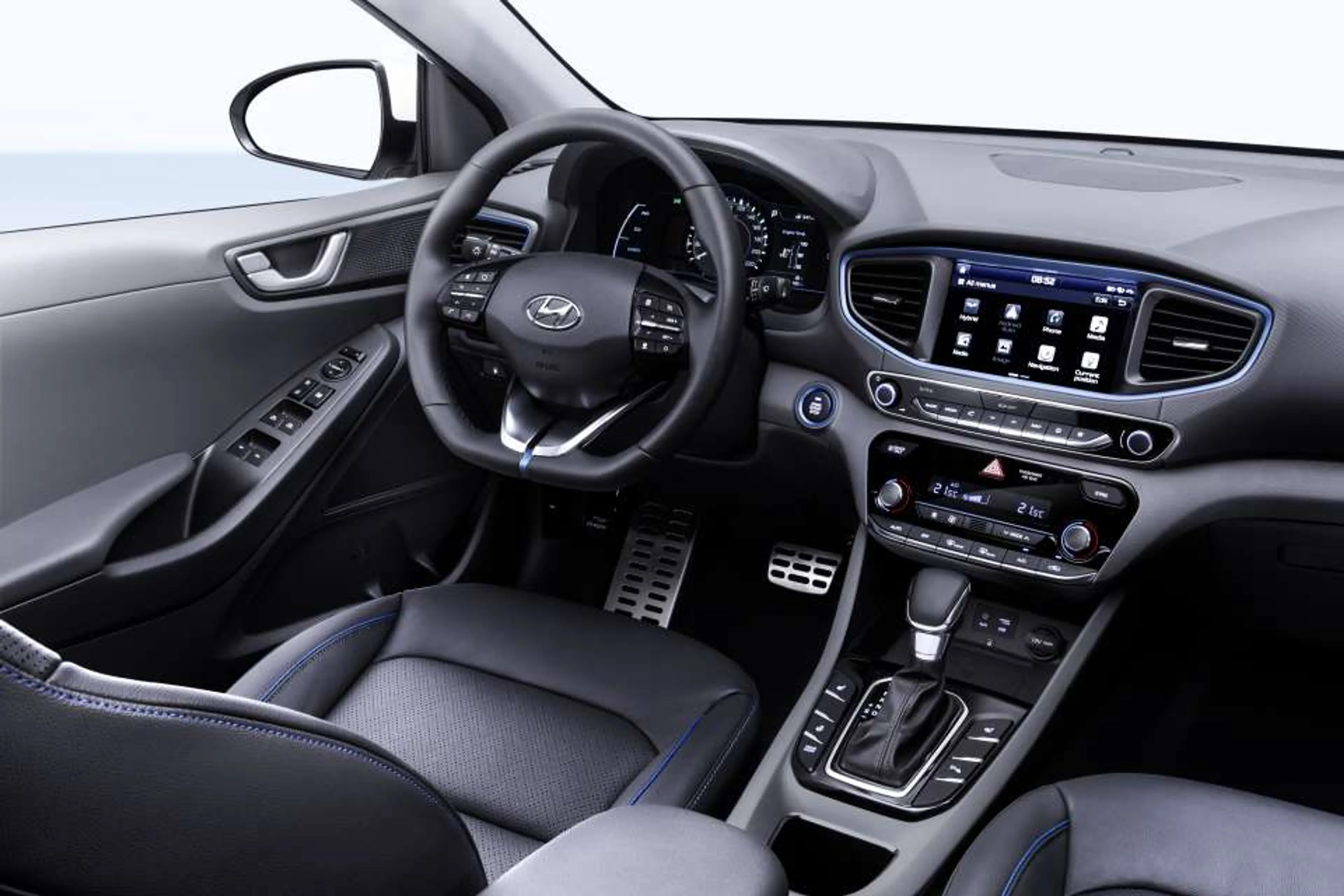 Hyundai Ioniq thumbnail 3