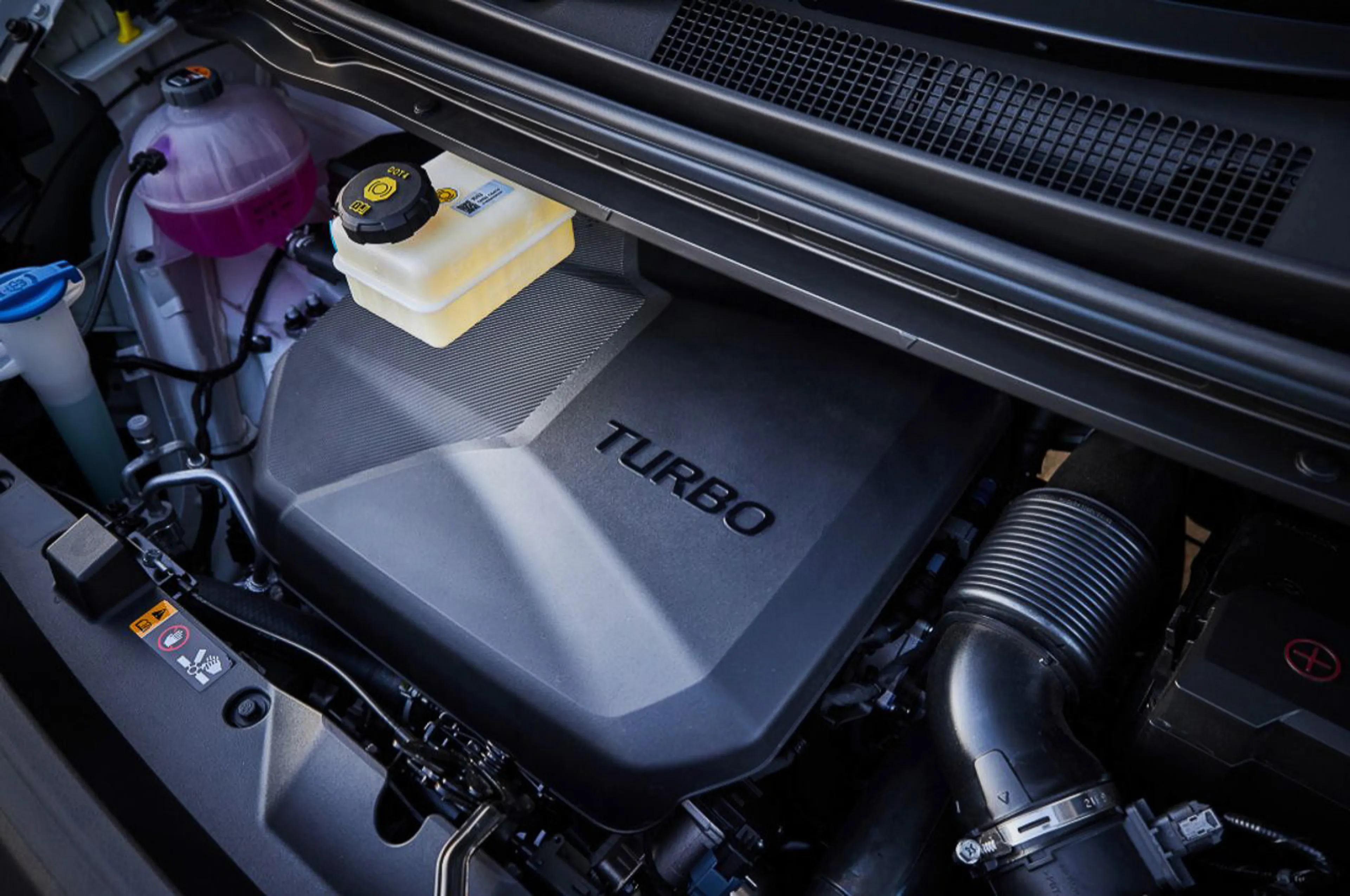 Hyundai Staria thumbnail 4