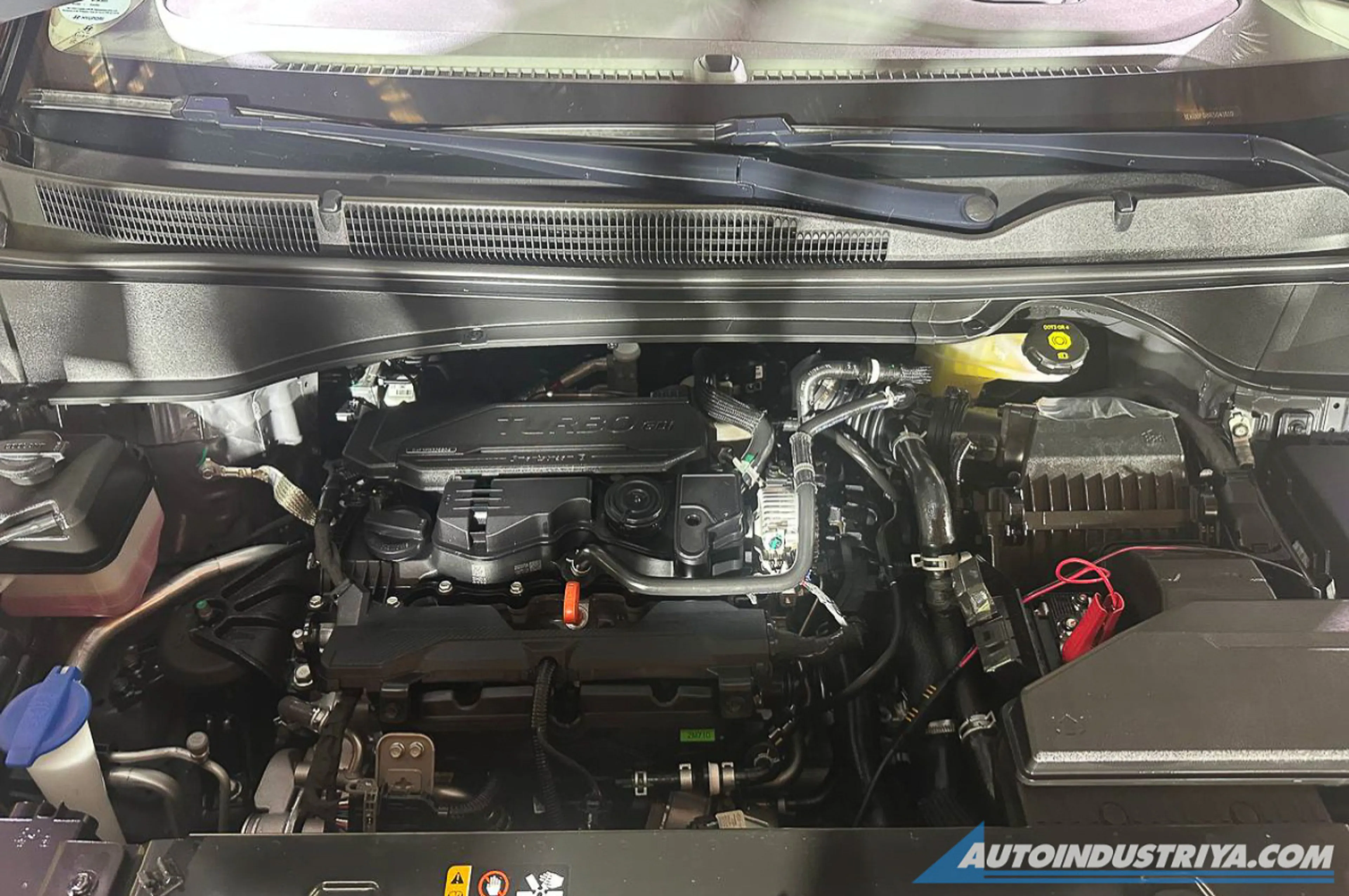 Hyundai Custin thumbnail 4