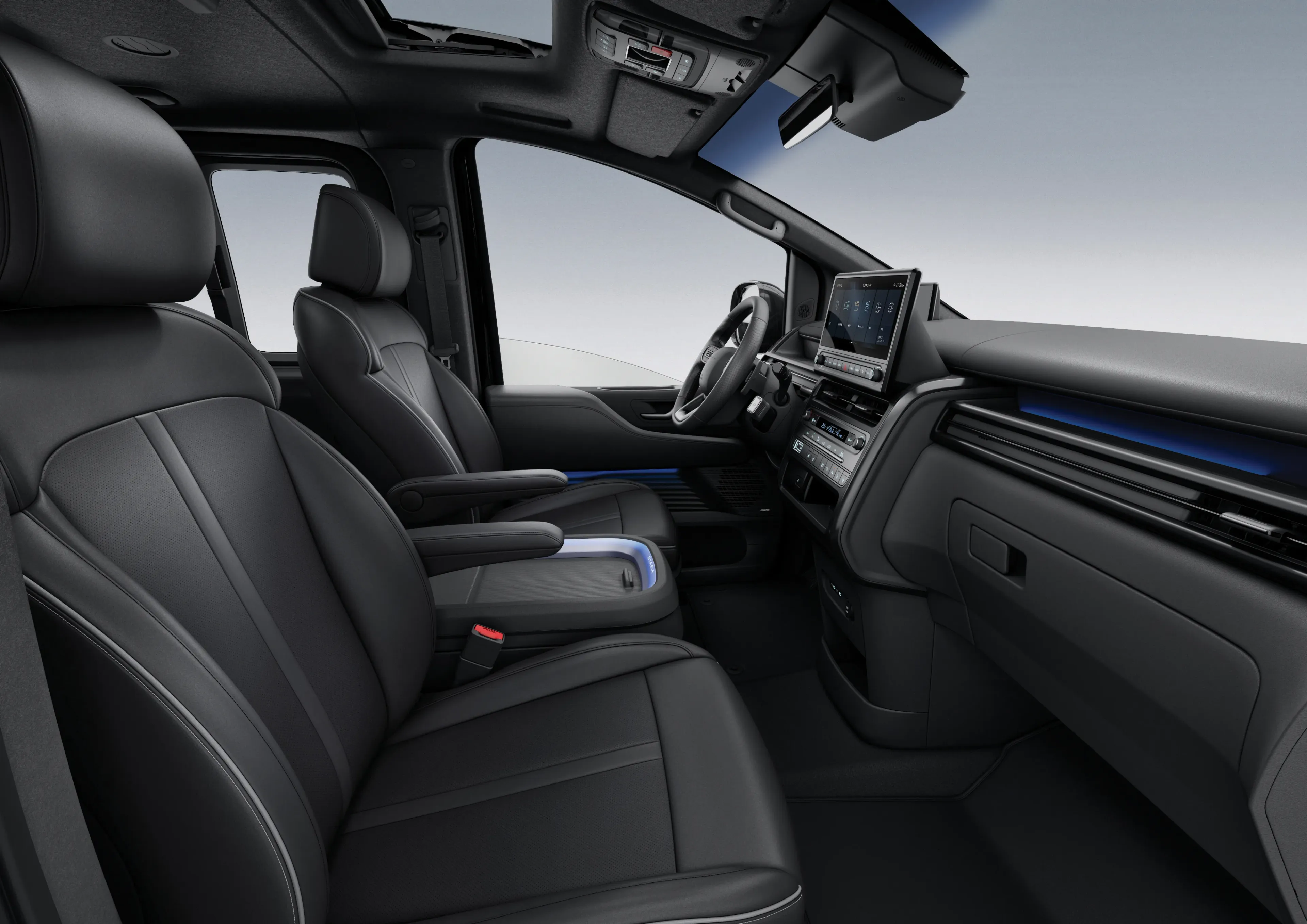 Hyundai Staria HEV thumbnail 3