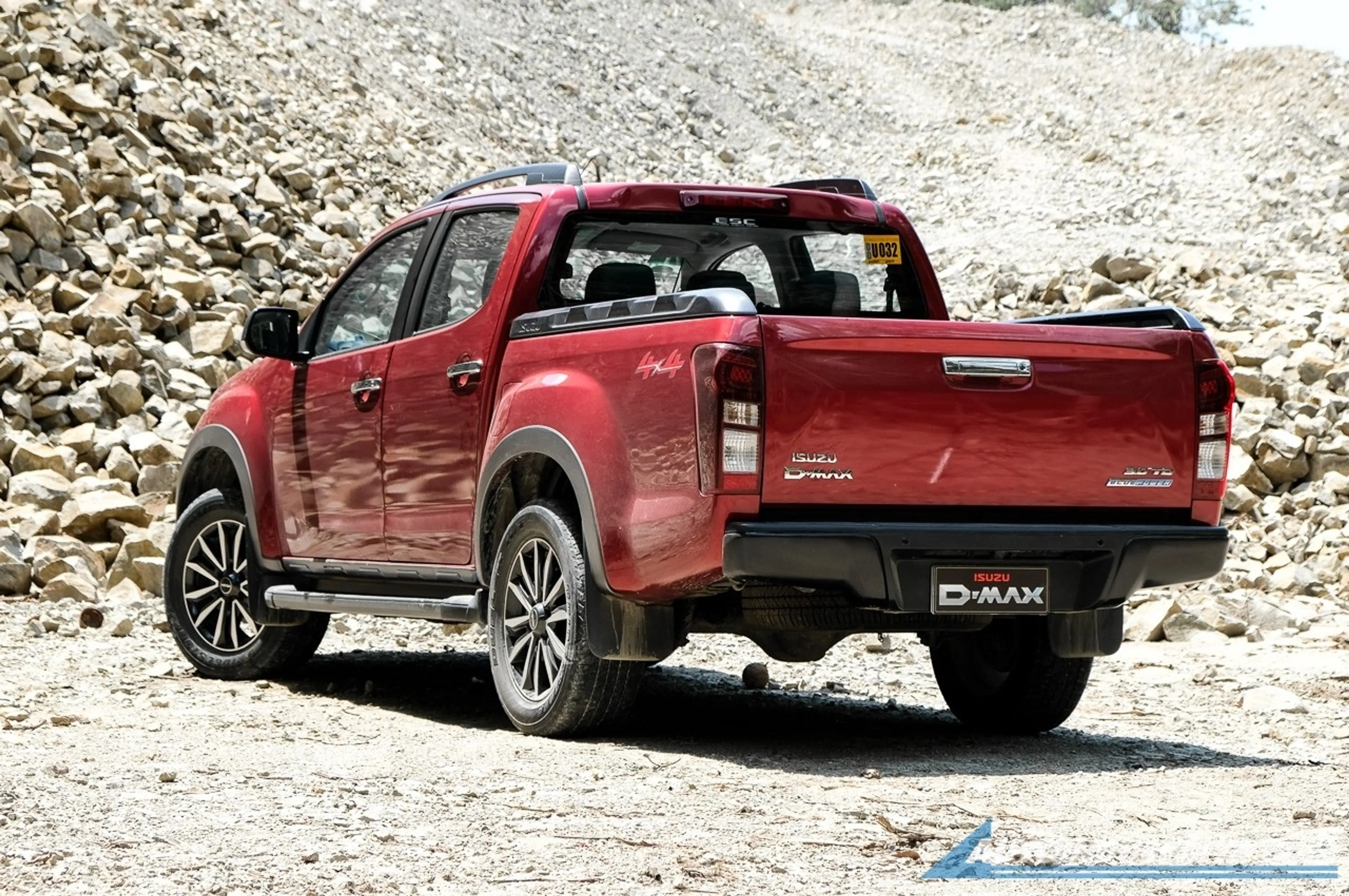 Isuzu D-Max LS-A thumbnail 2