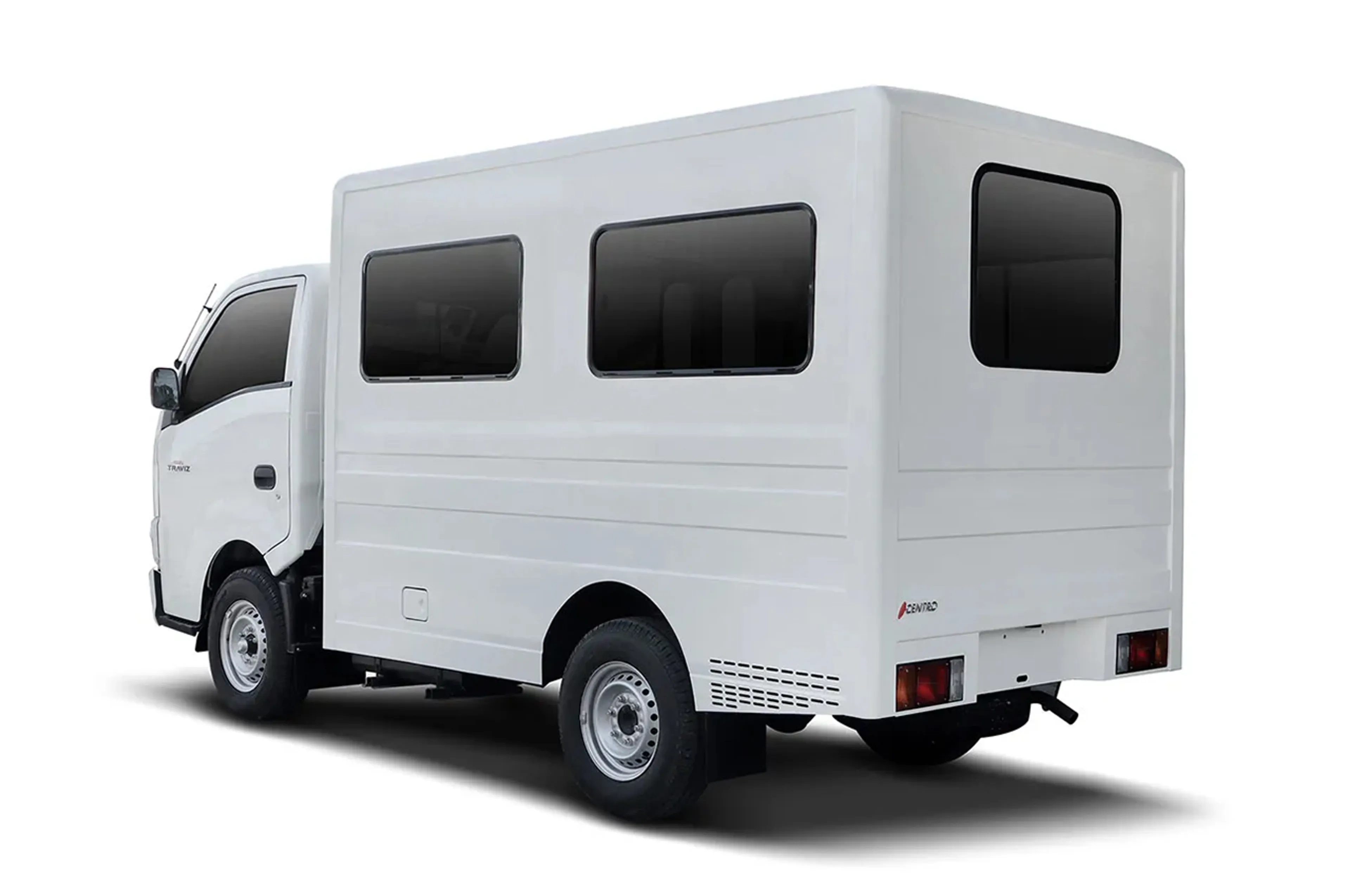 Isuzu Traviz thumbnail 2