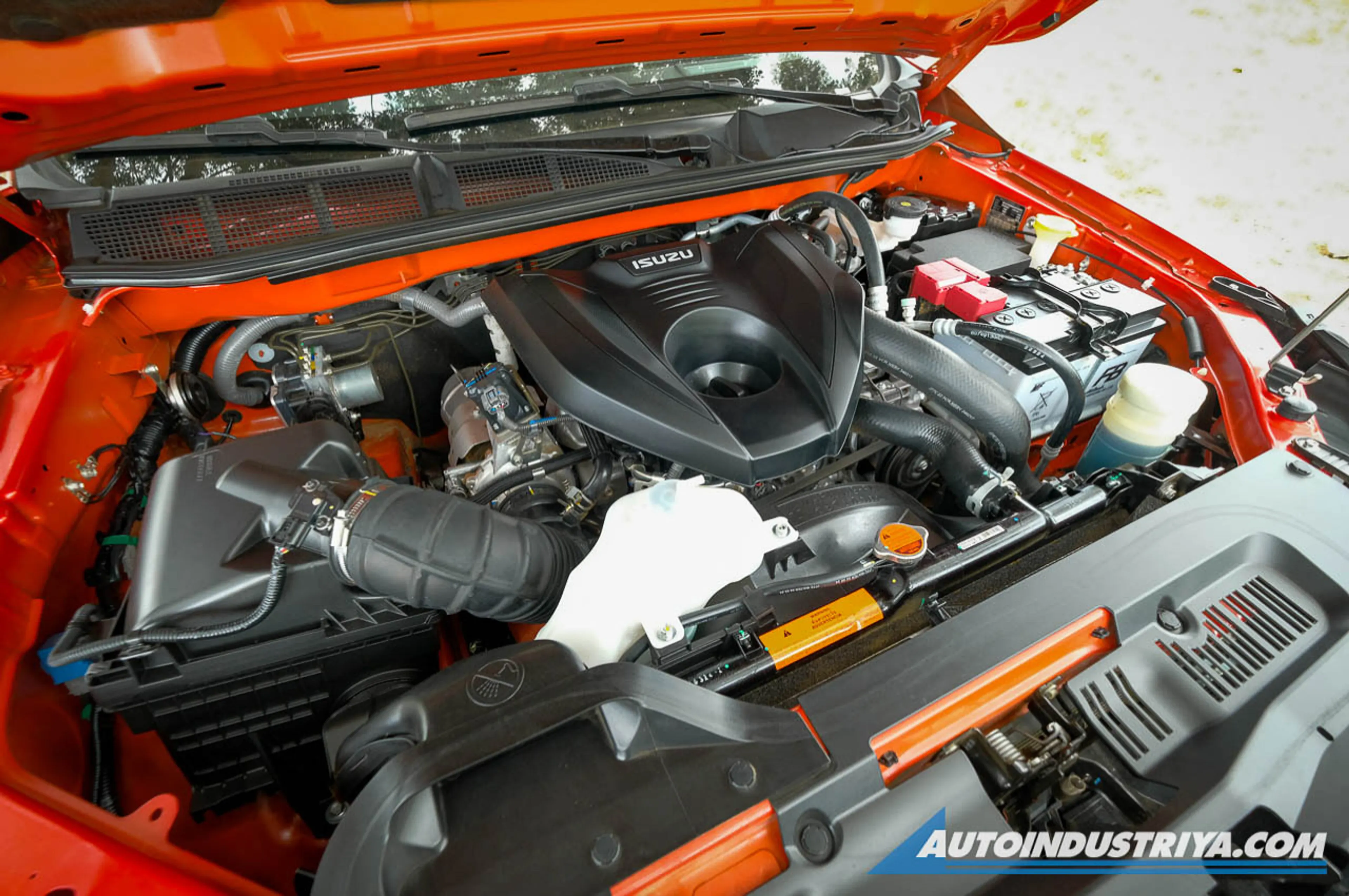 Isuzu D-Max thumbnail 4