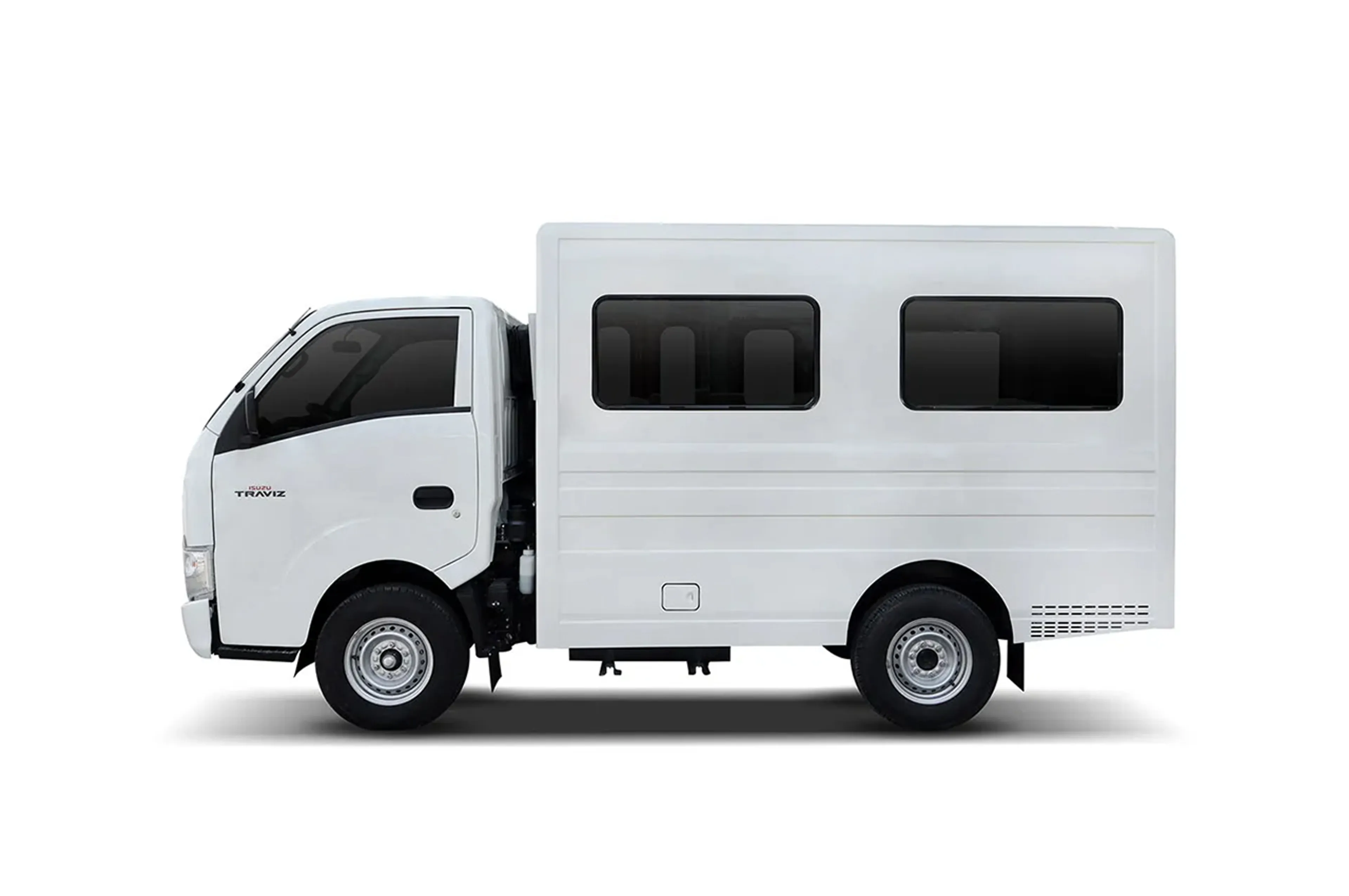 Isuzu Travis thumbnail 3