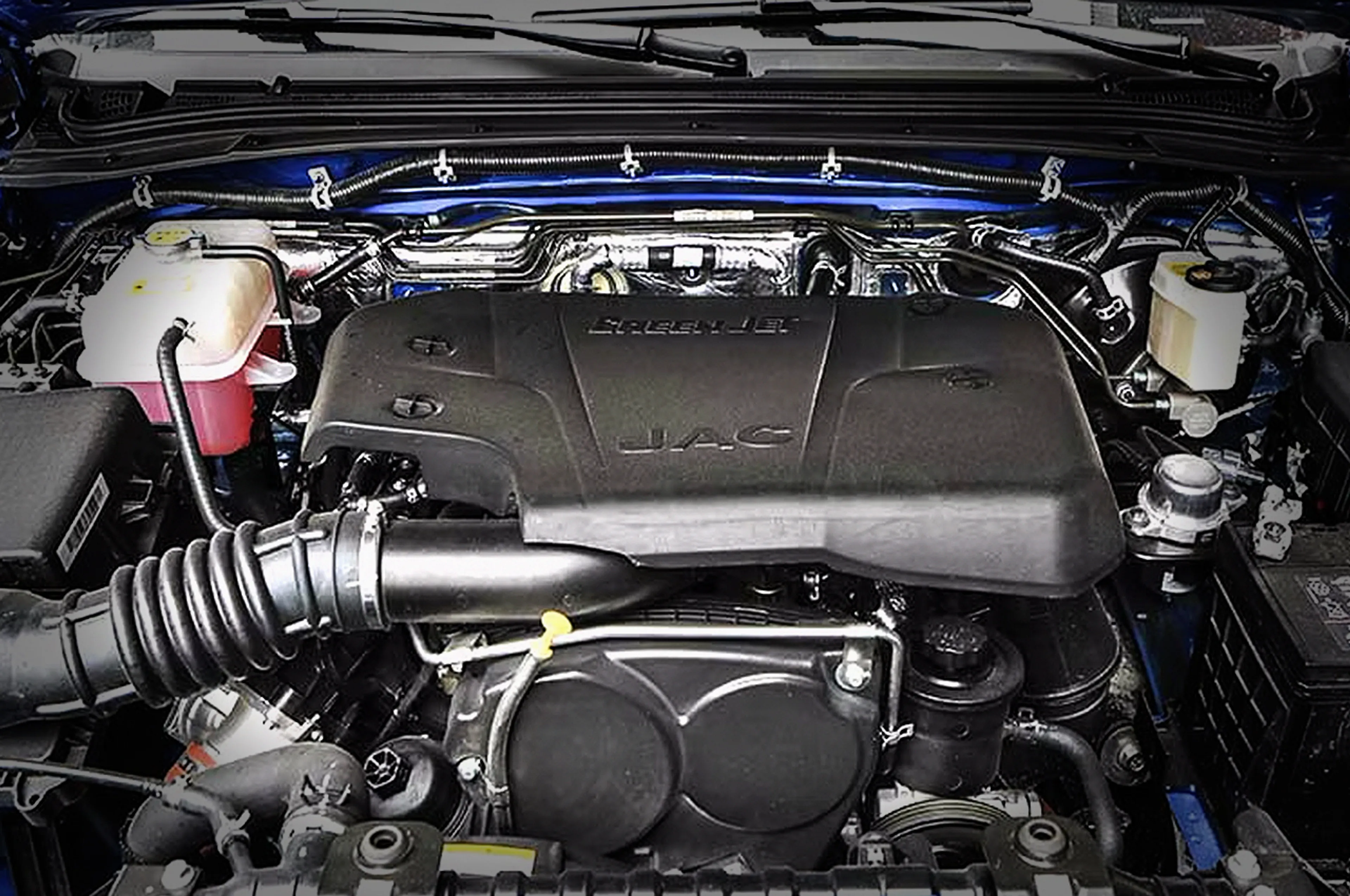 JAC T8 Pro thumbnail 4