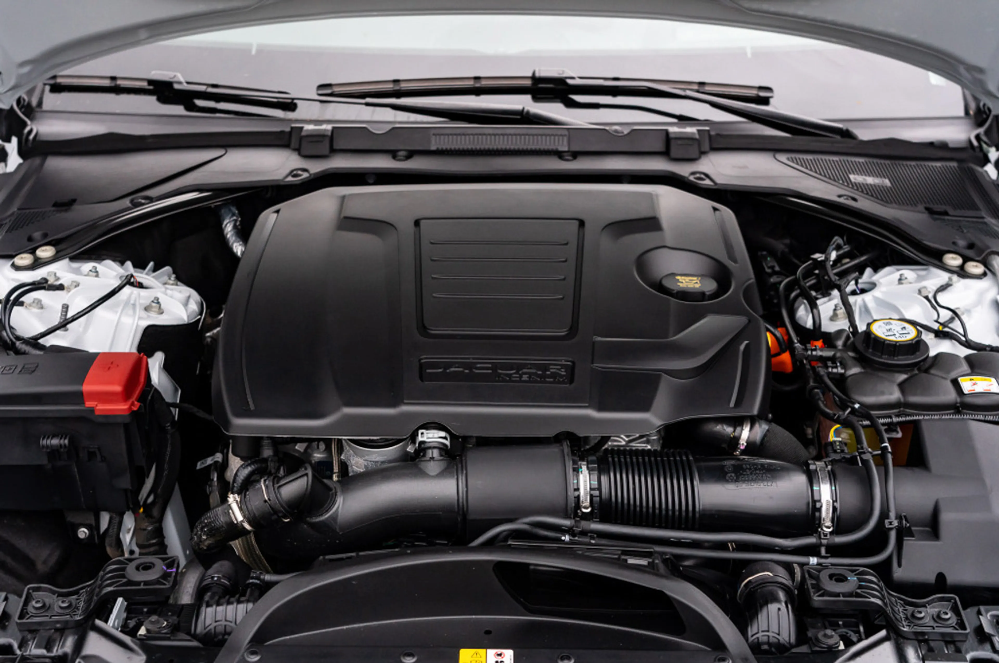 Jaguar XF thumbnail 4