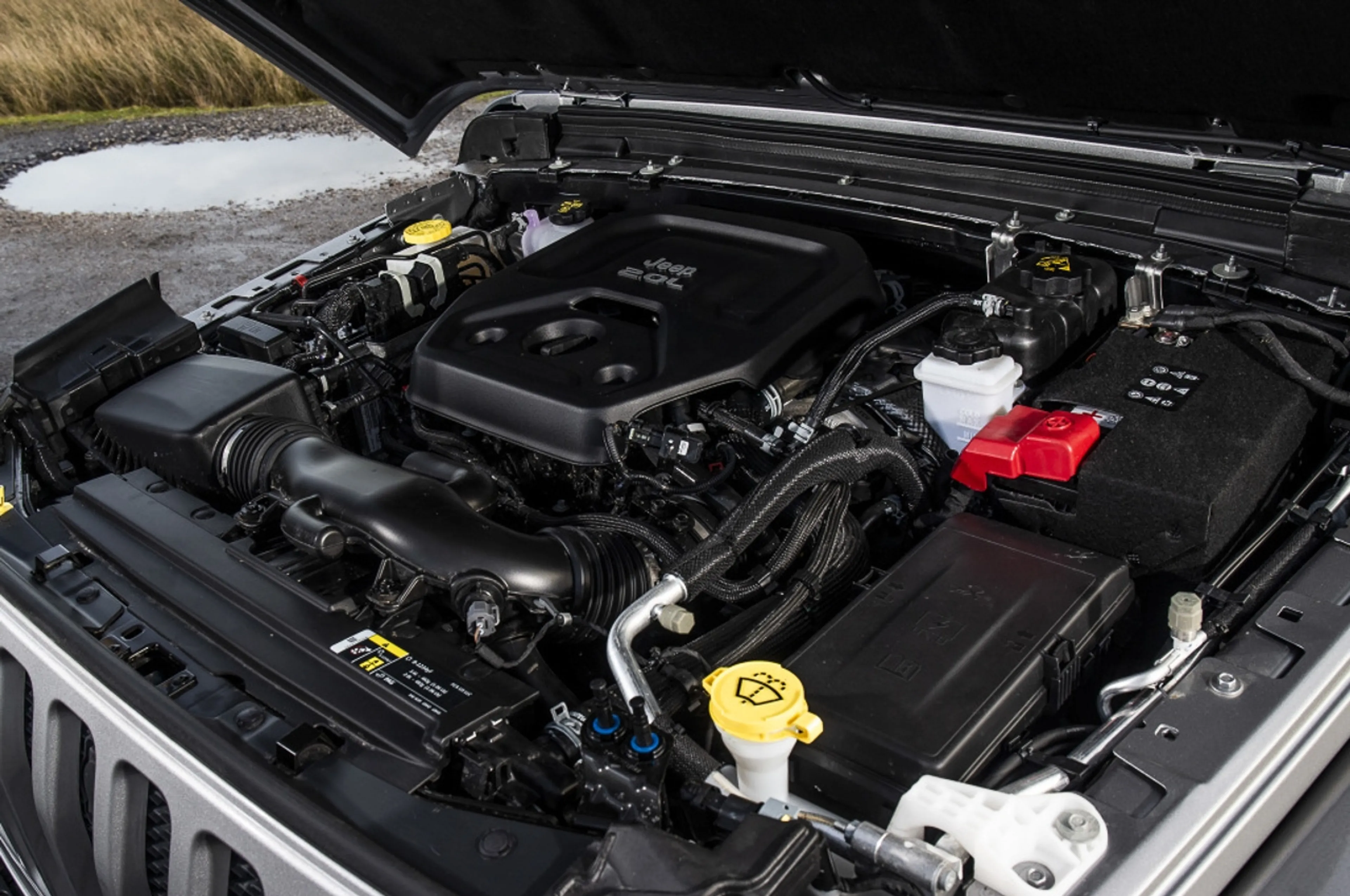 Jeep Wrangler Limited 3-Door thumbnail 4