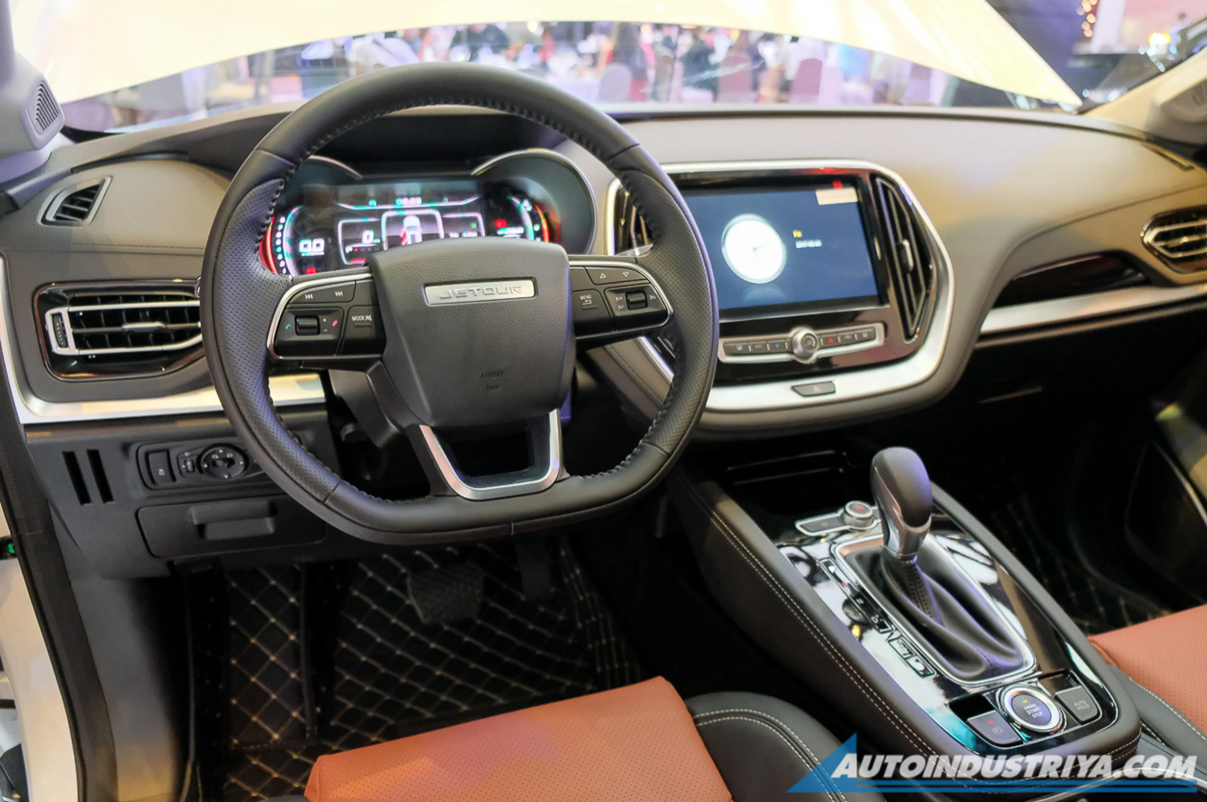 Jetour X70 thumbnail 3