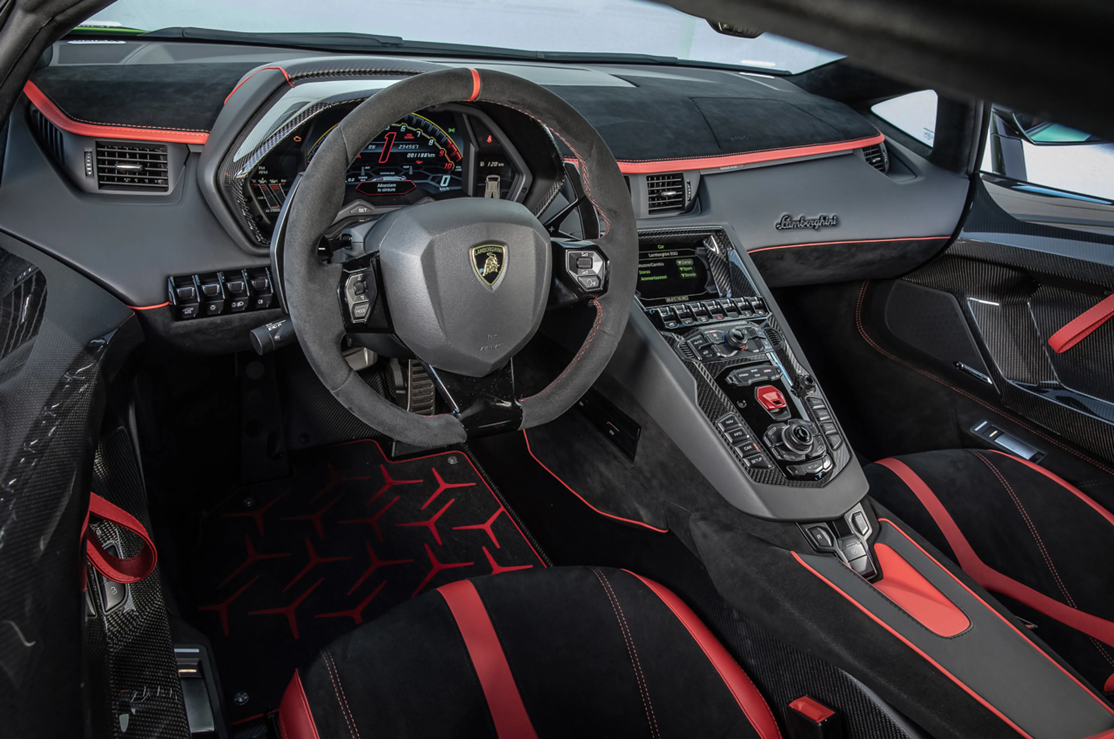 Lamborghini Aventador SVJ thumbnail 3