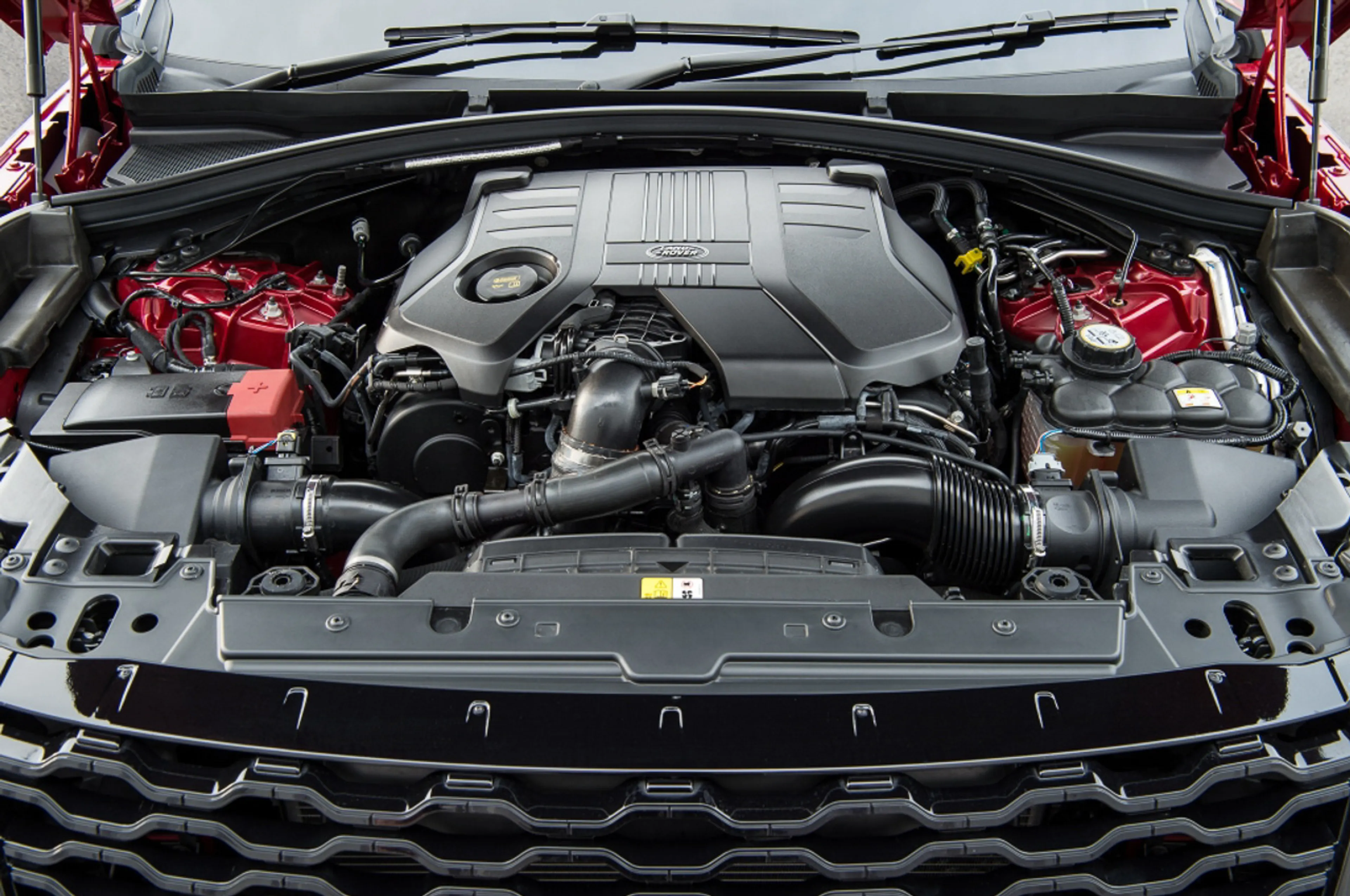 Land Rover Range Rover Velar thumbnail 4