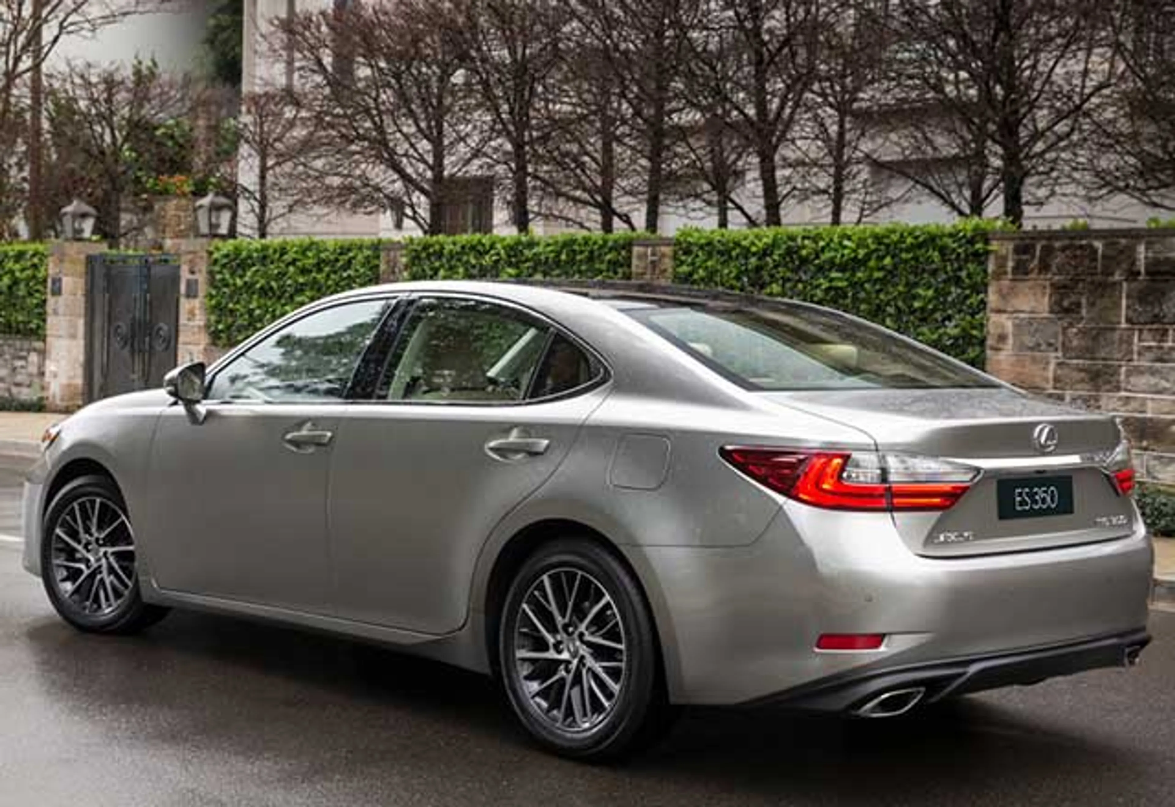 2015 Lexus ES 350 thumbnail 2