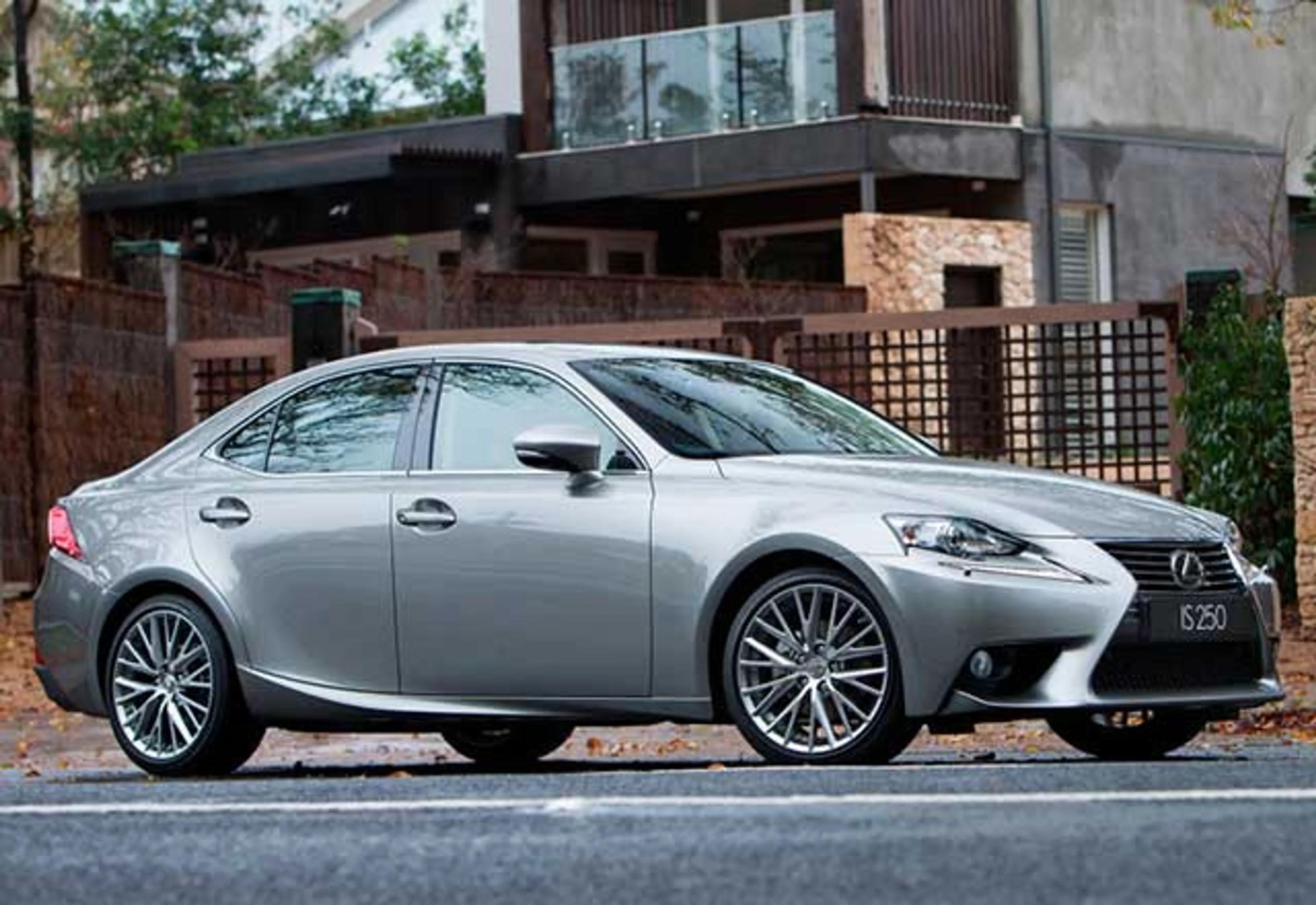 2015 Lexus IS 350 — photo 1