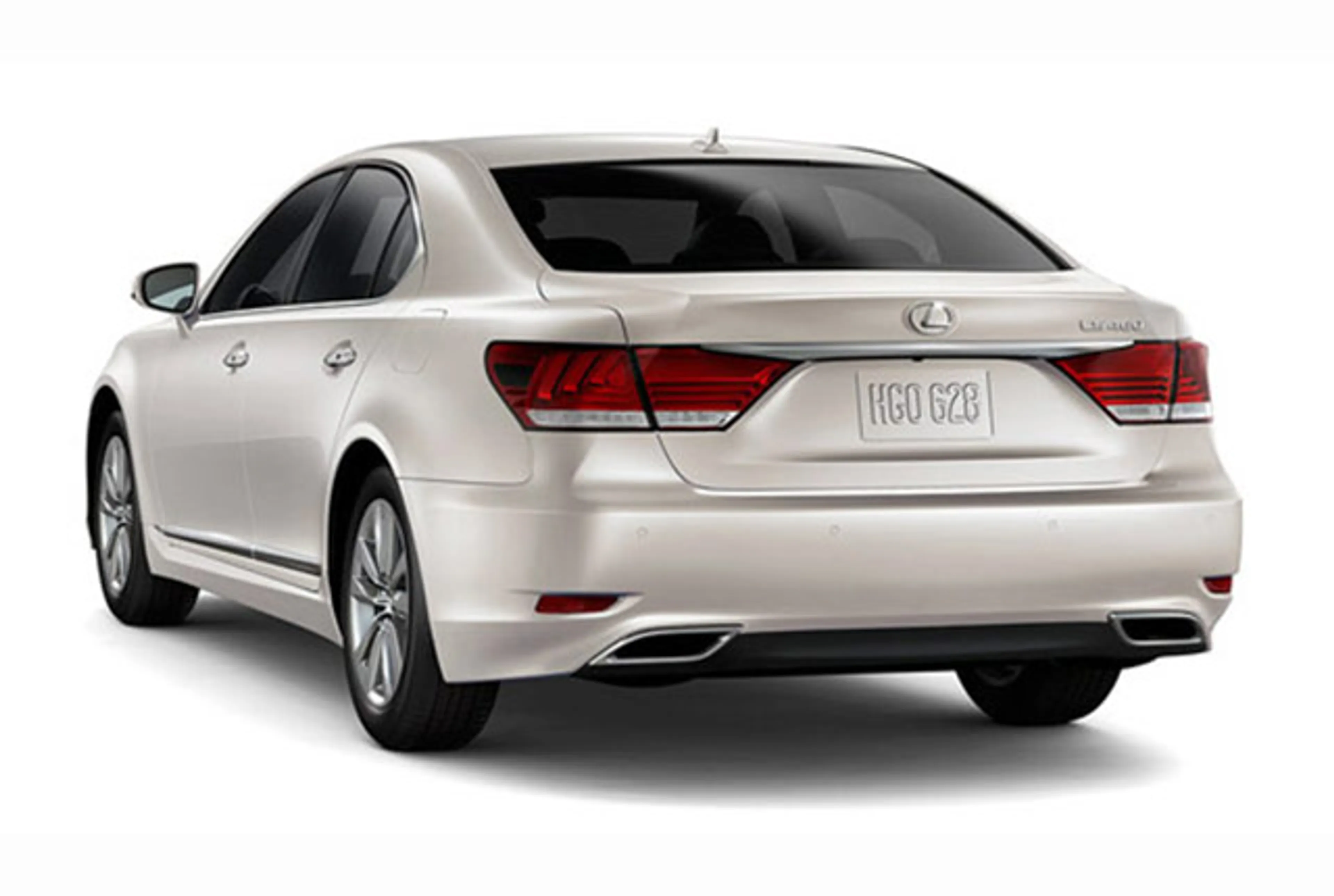 2015 Lexus LS 600hL thumbnail 2