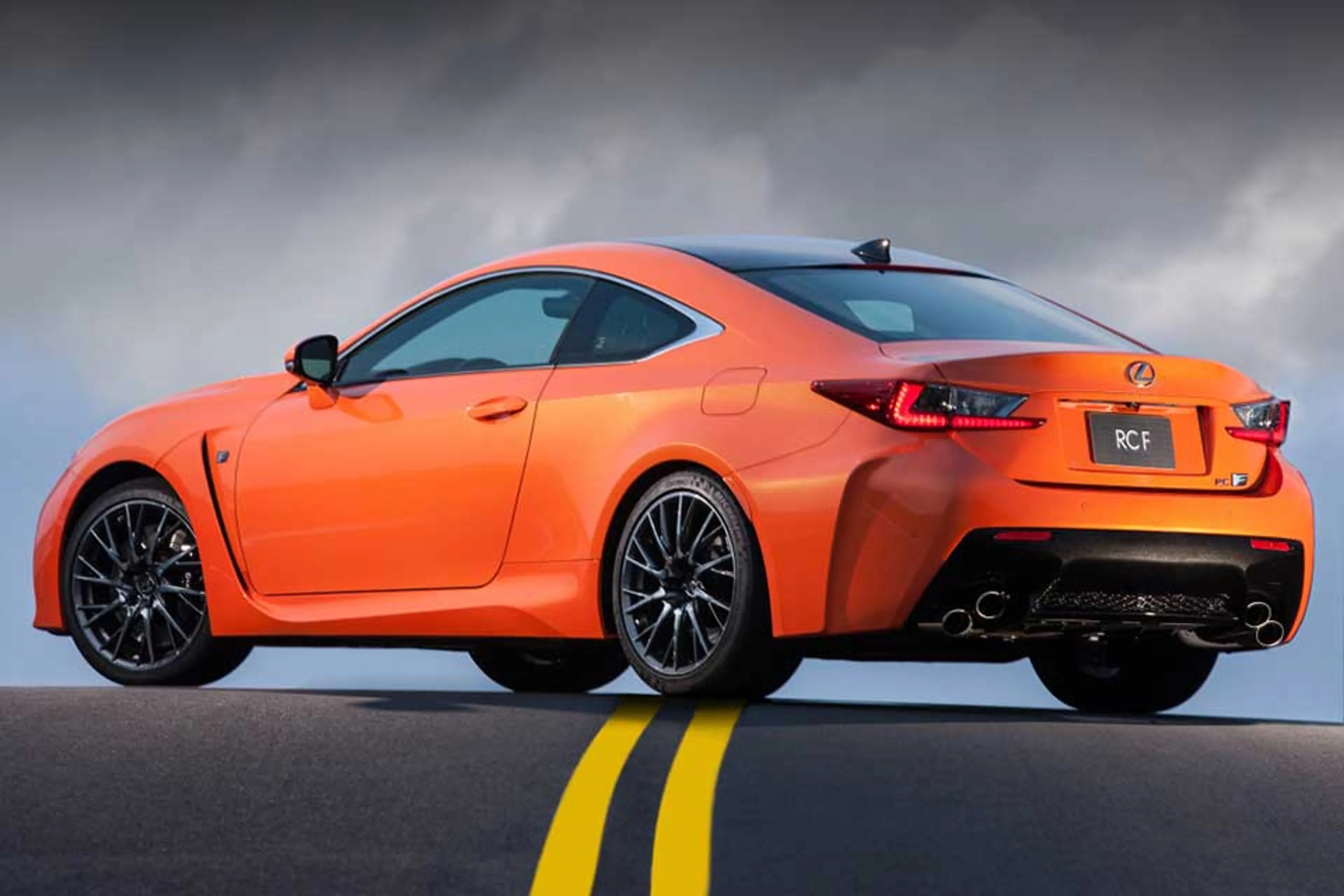 2015 Lexus RC F Standard thumbnail 2