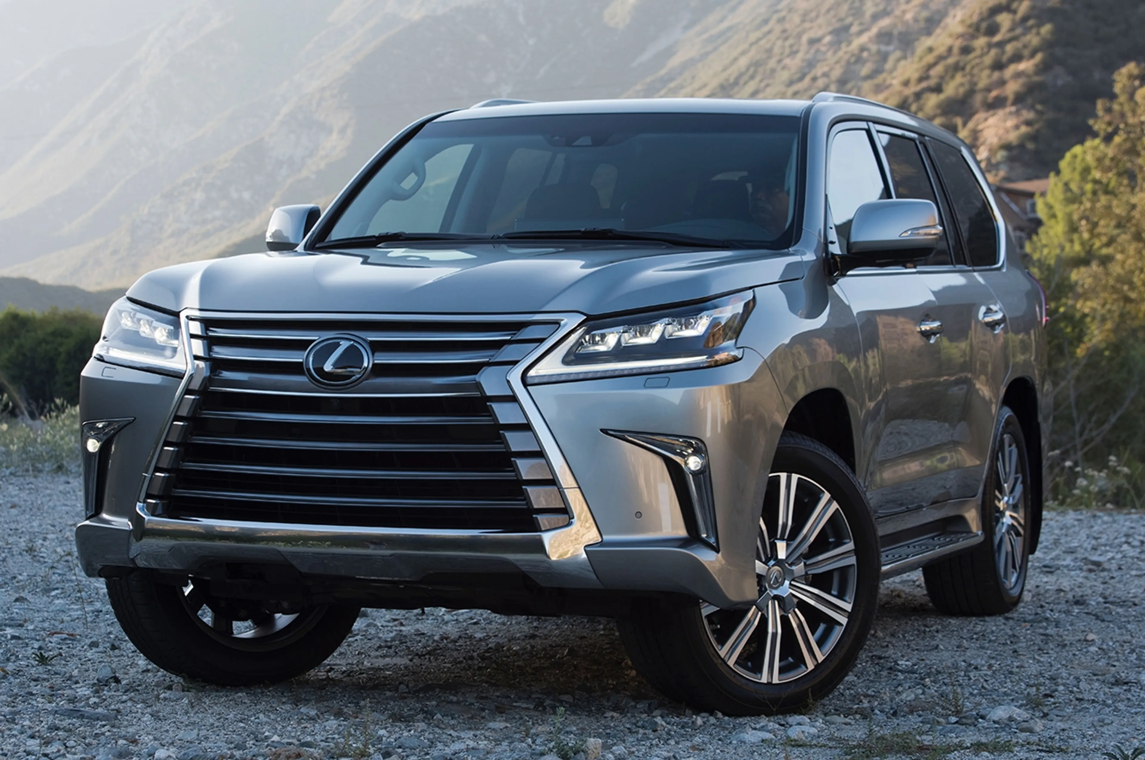 Lexus LX 2016