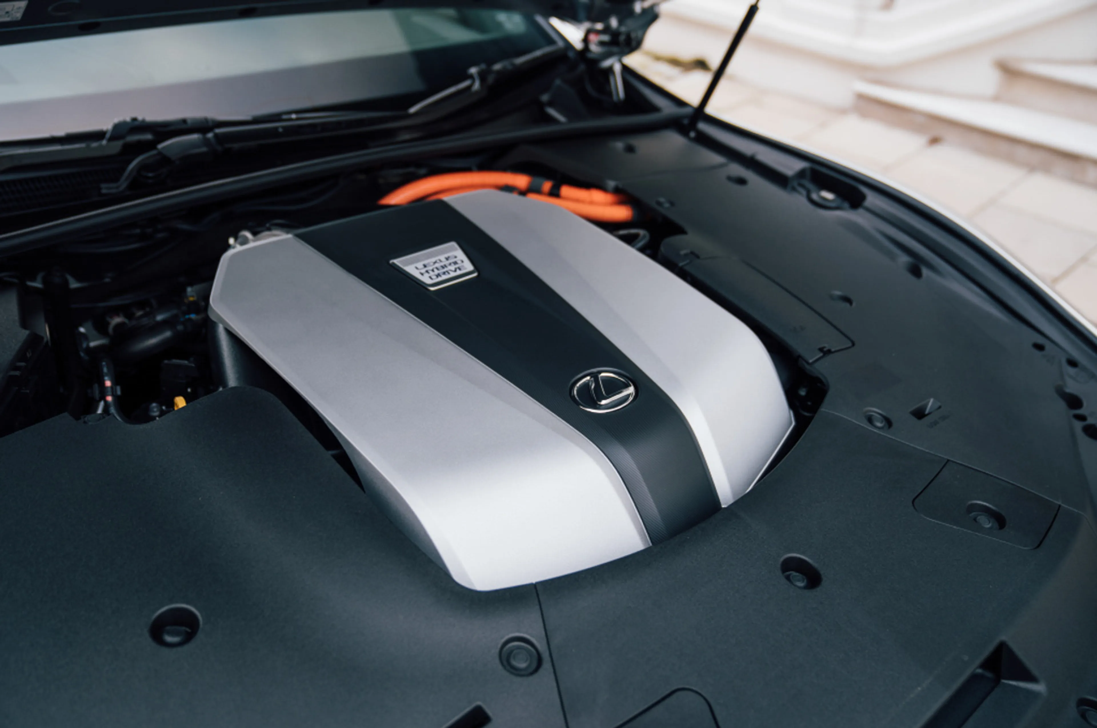 Lexus LS thumbnail 4