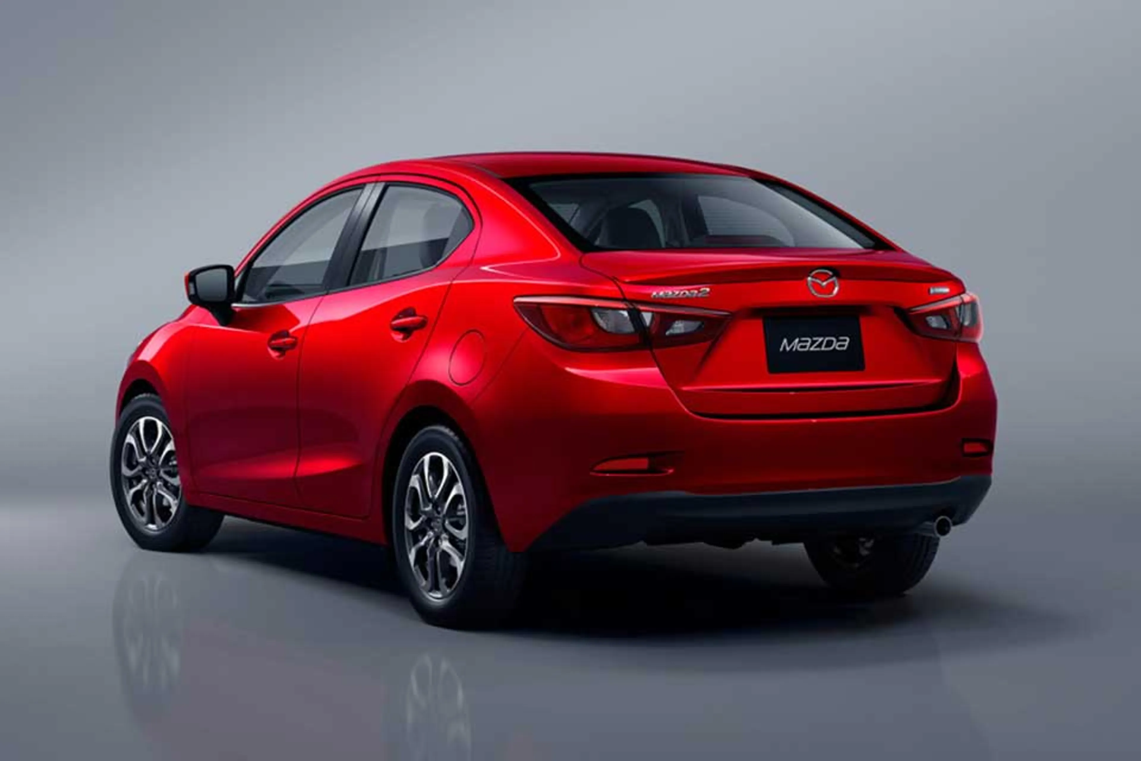 2017 Mazda 2 Sedan SkyActiv-V+ AT thumbnail 2